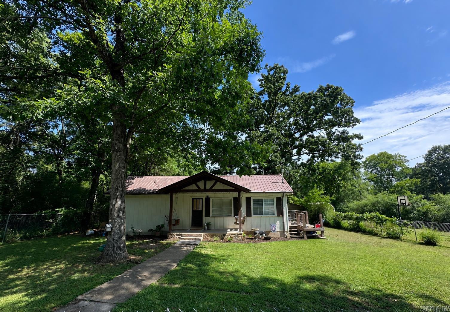 220 Grand Point Drive