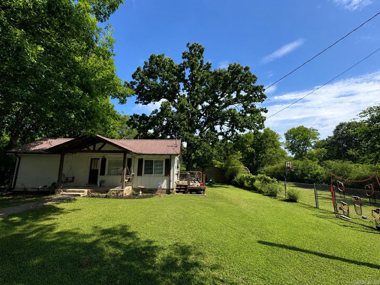 220 Grand Point Drive