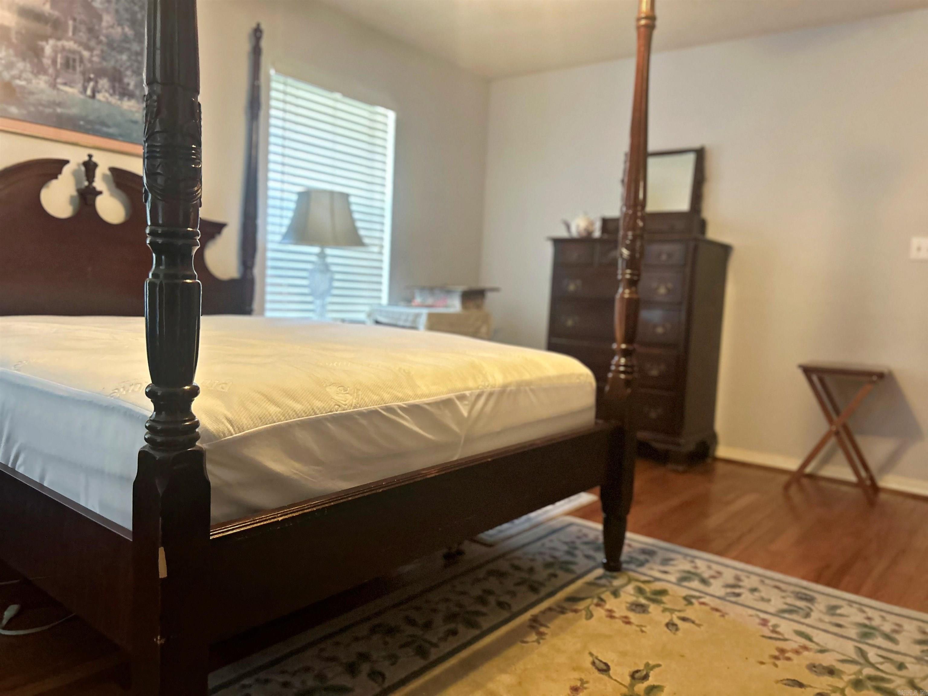 10 Edgewood Drive