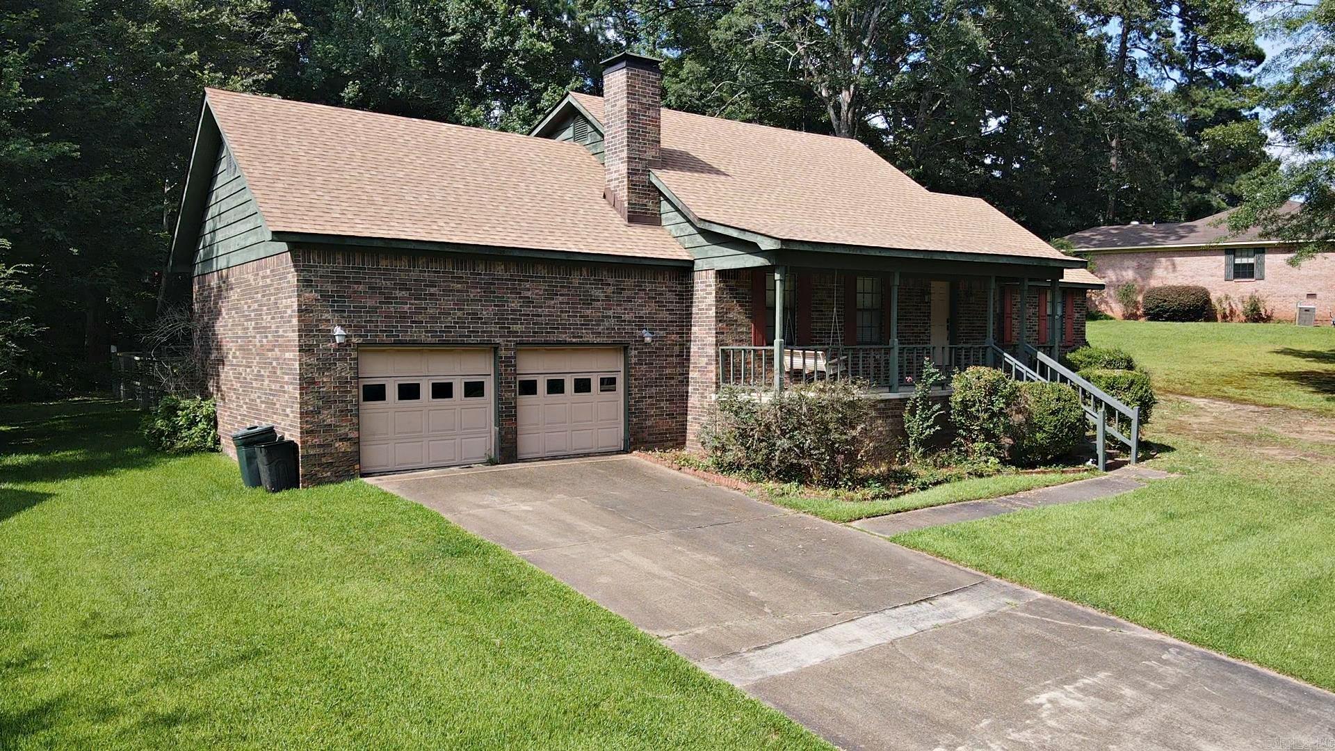 10 Edgewood Drive
