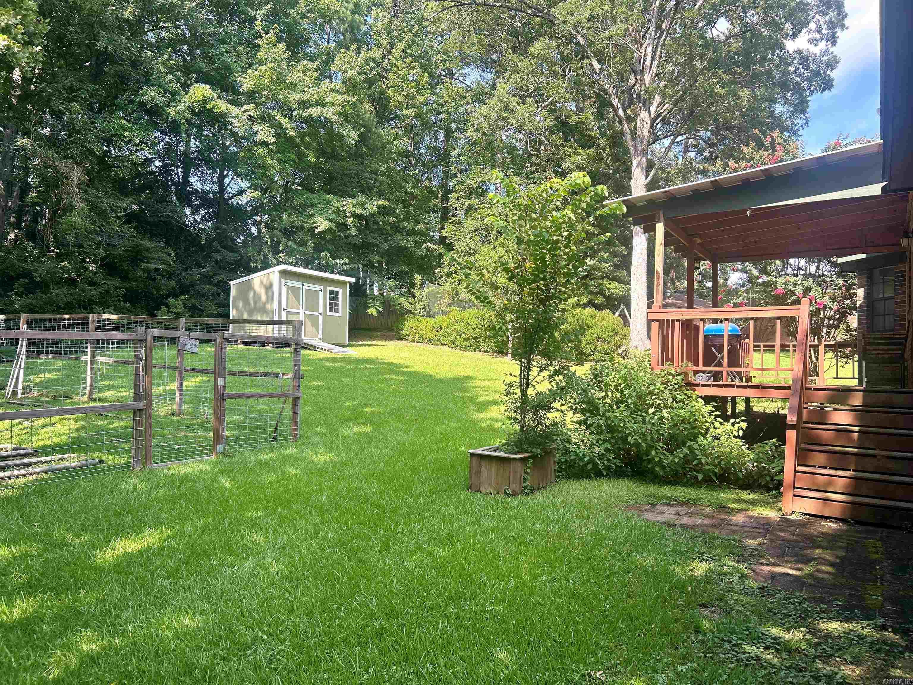 10 Edgewood Drive