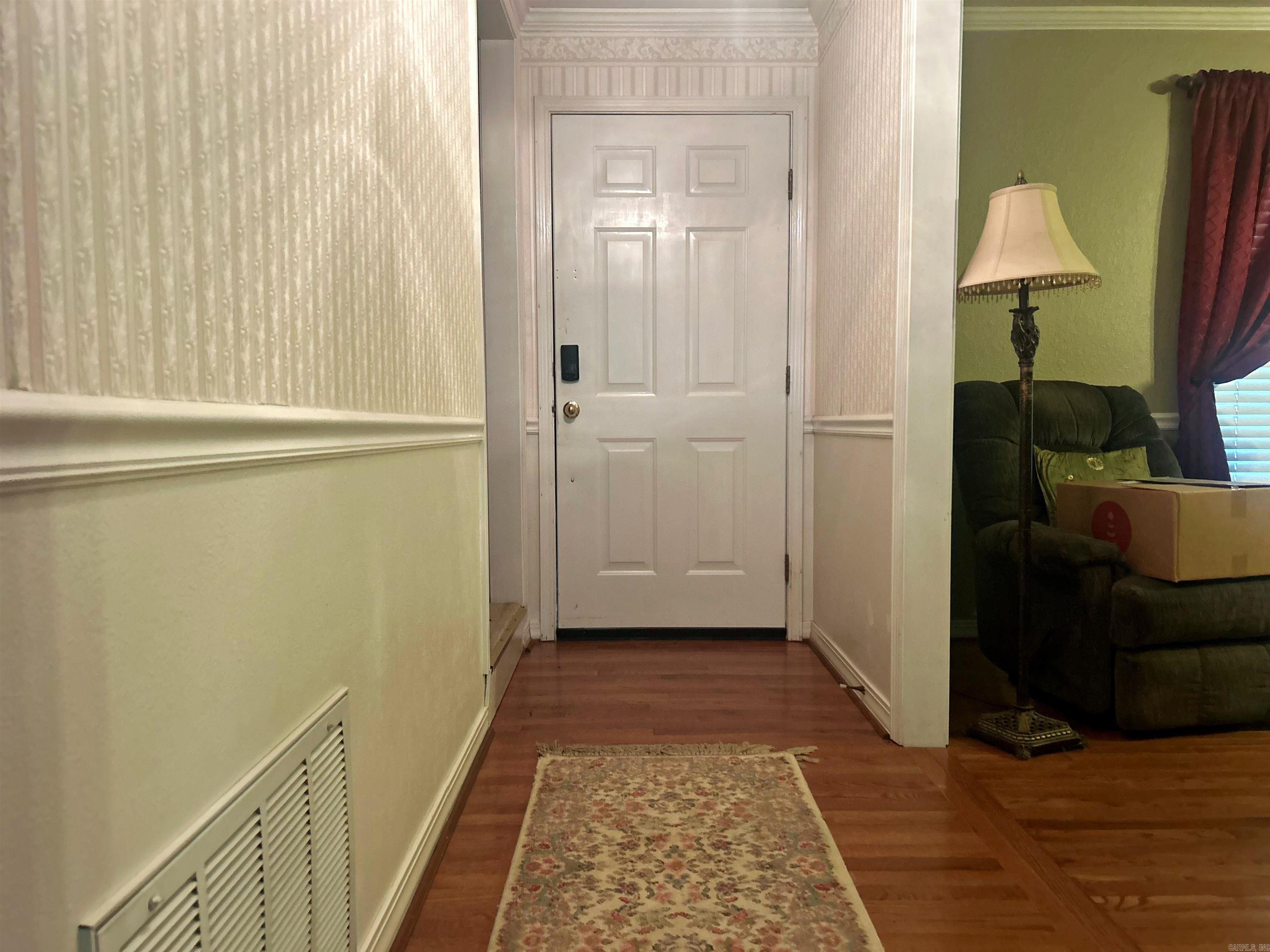 10 Edgewood Drive