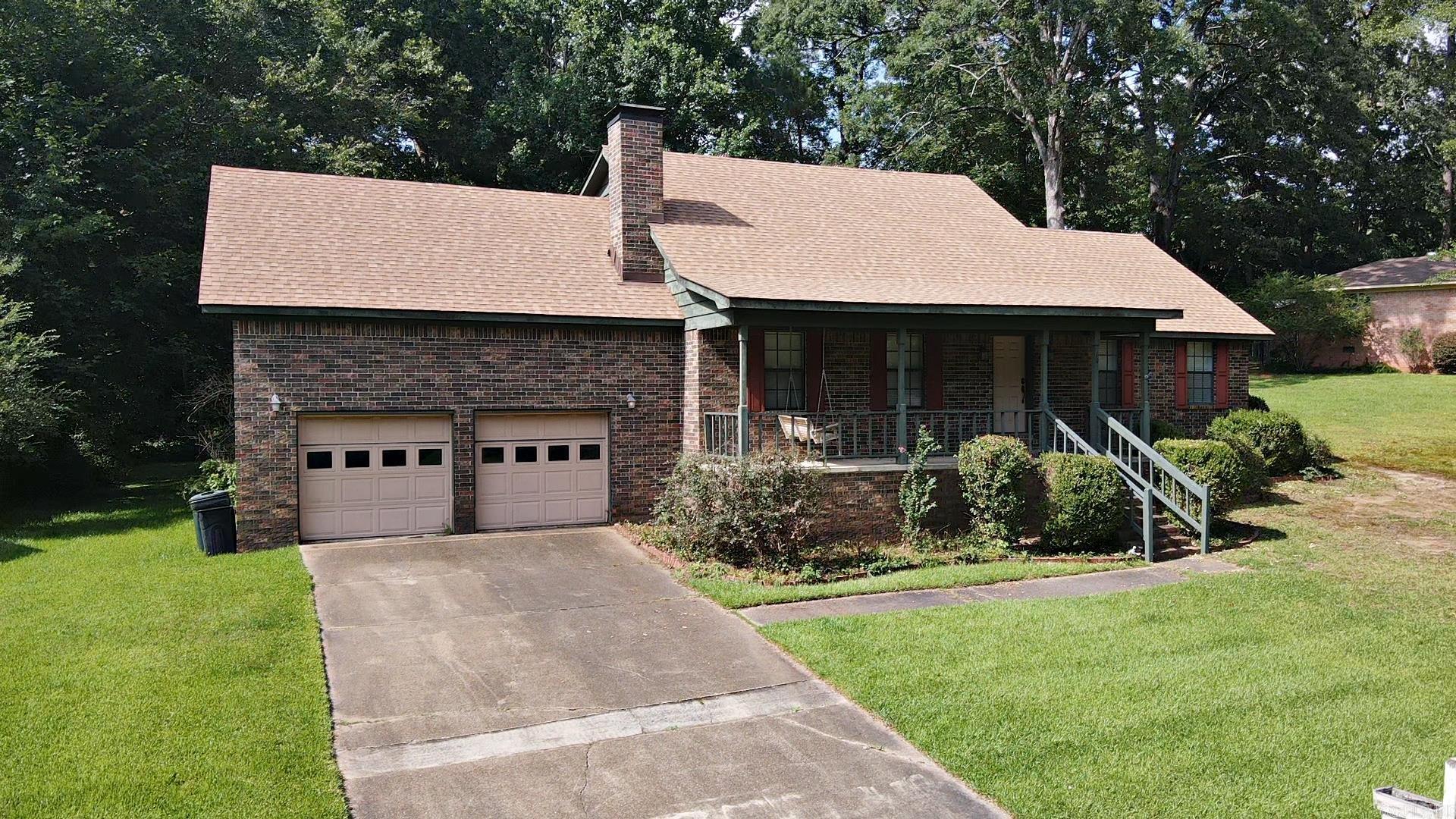 10 Edgewood Drive