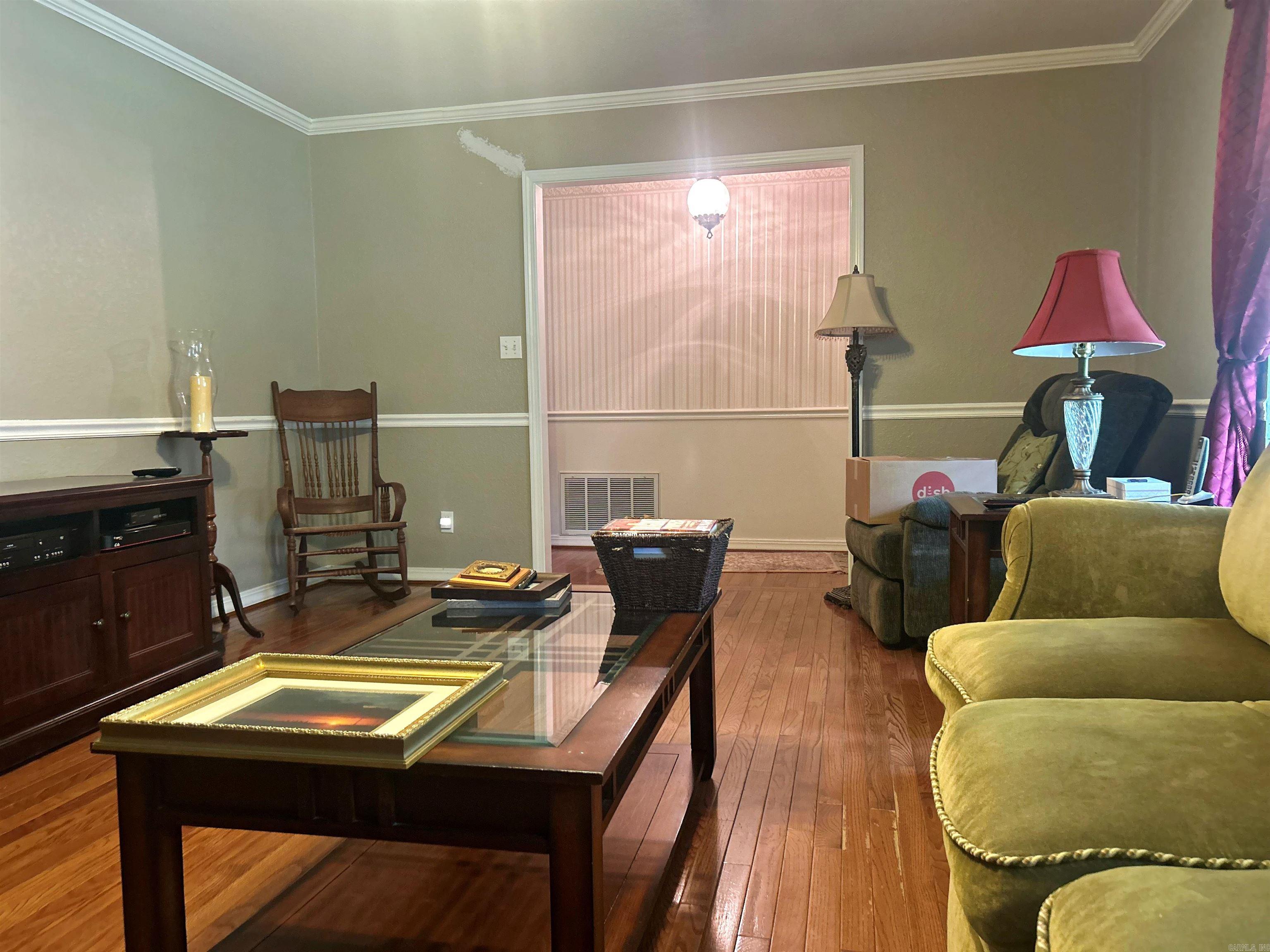 10 Edgewood Drive