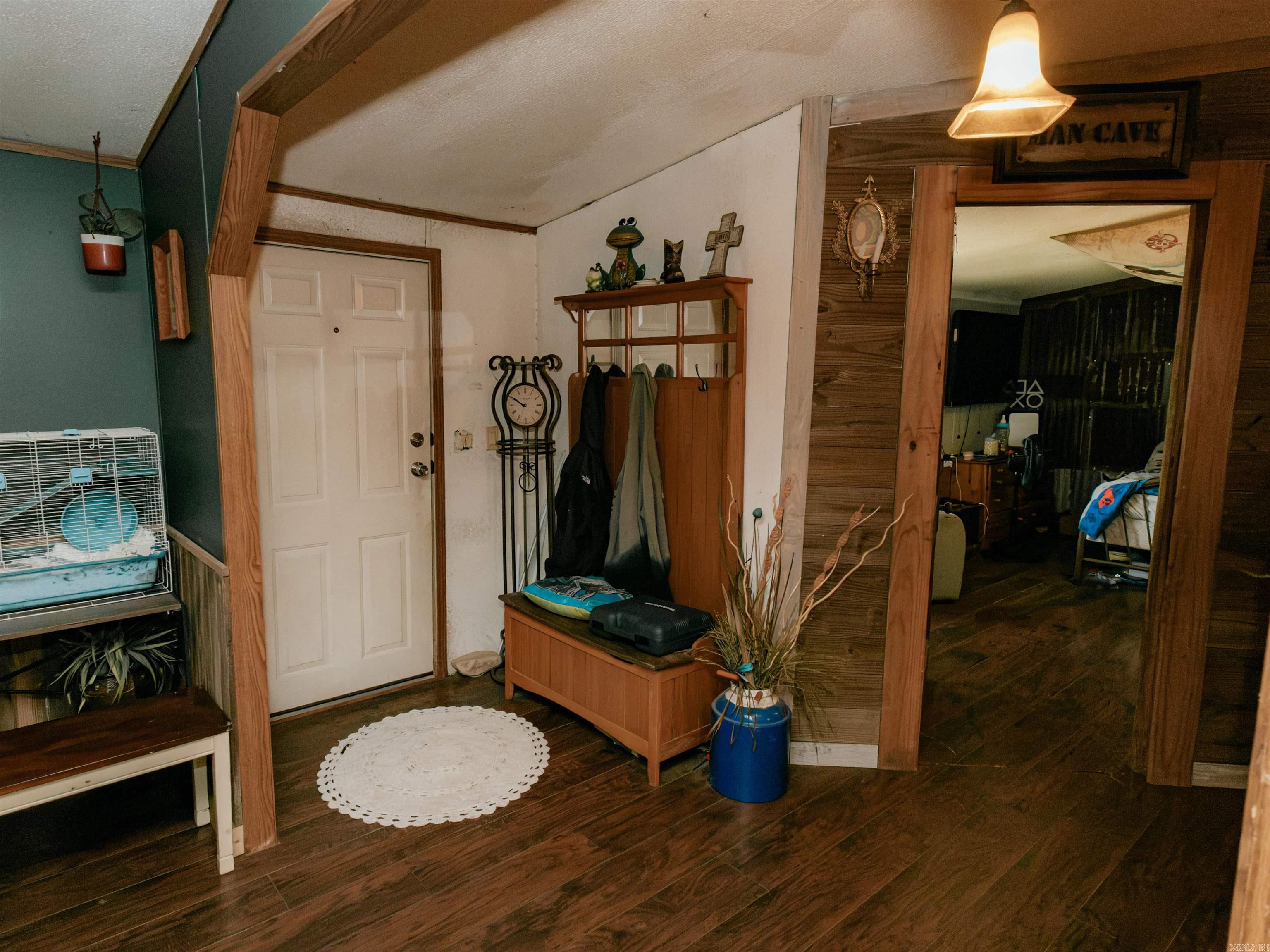 1624 Laurel Road