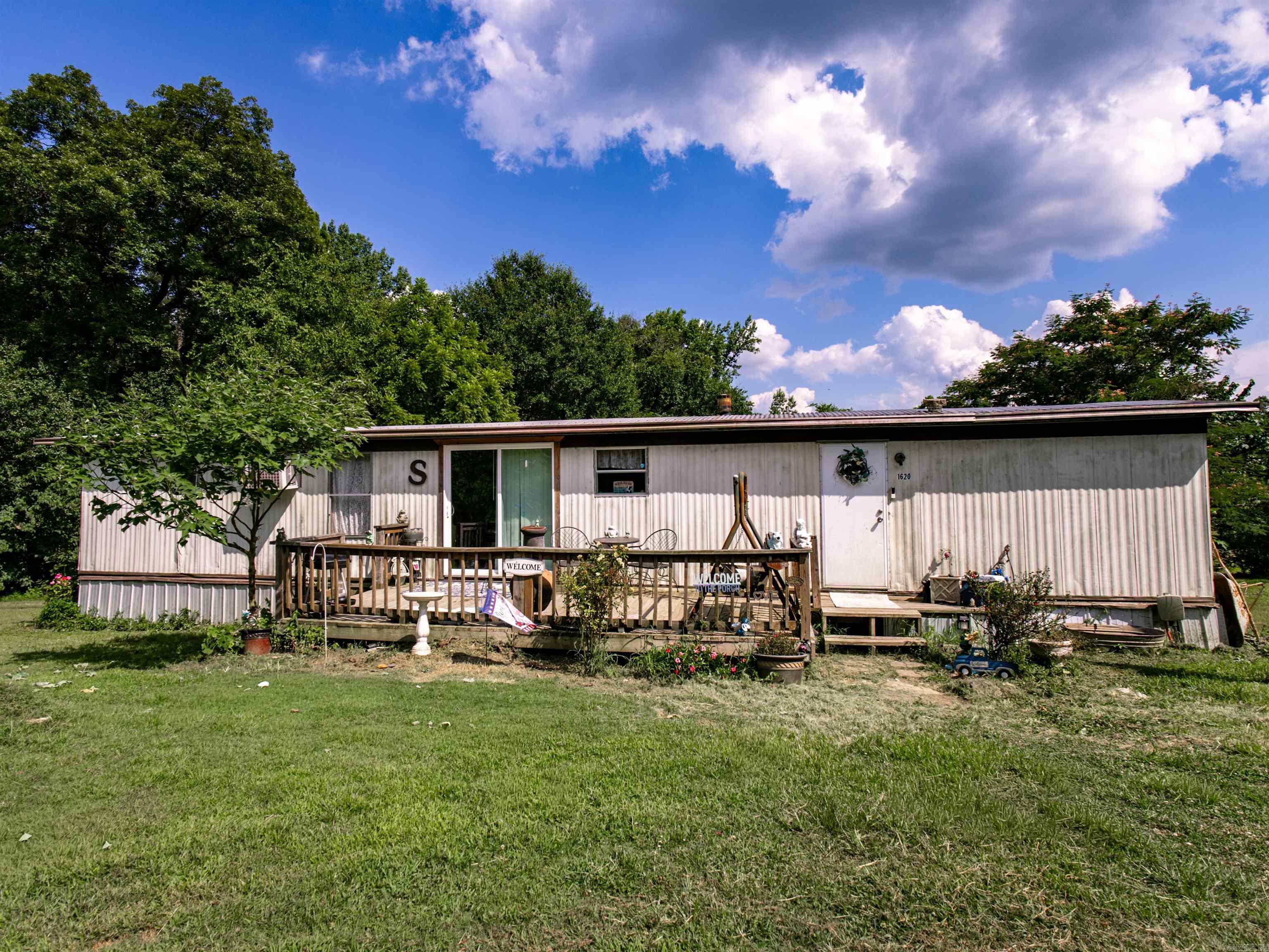 1624 Laurel Road