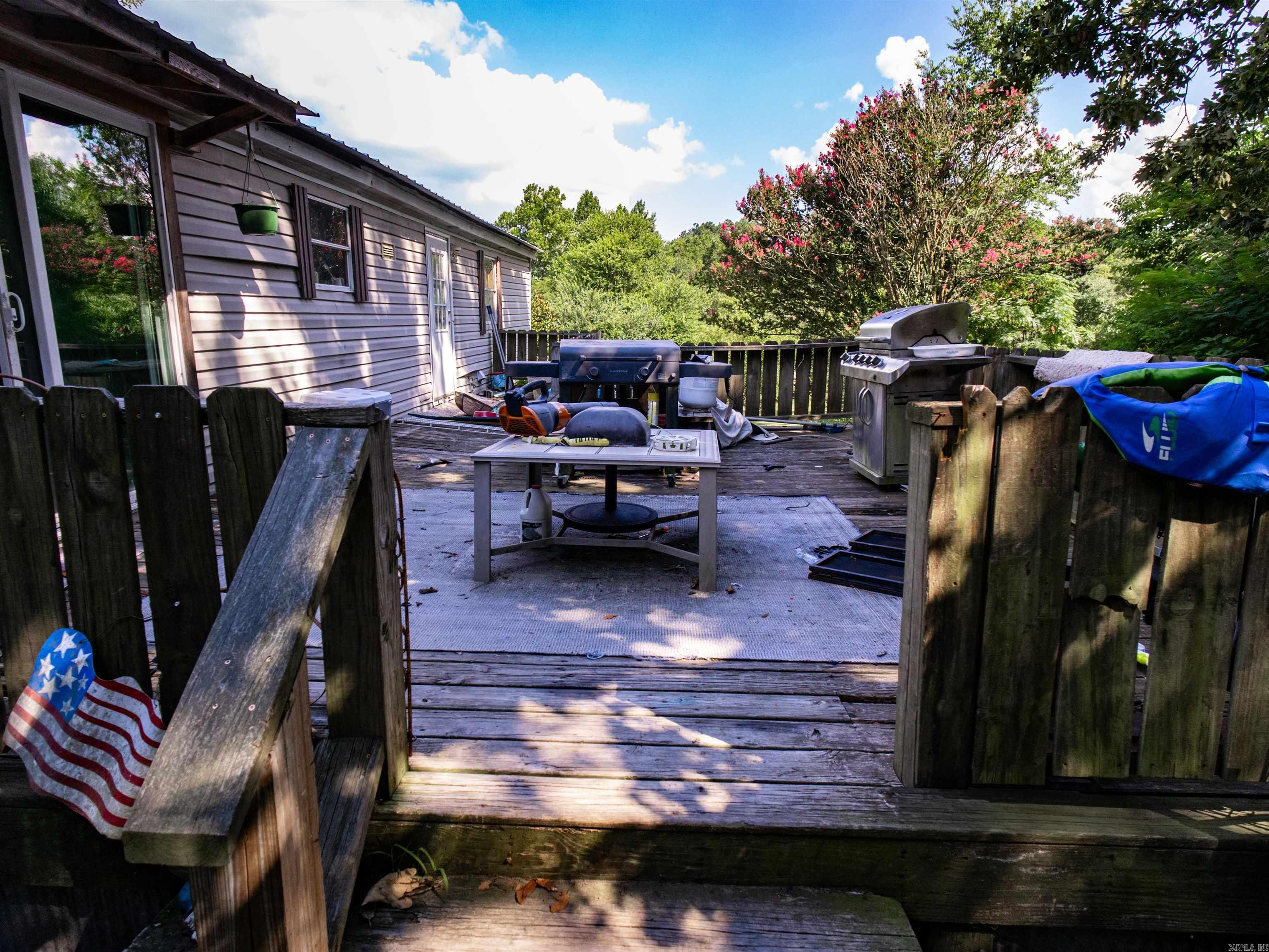 1624 Laurel Road
