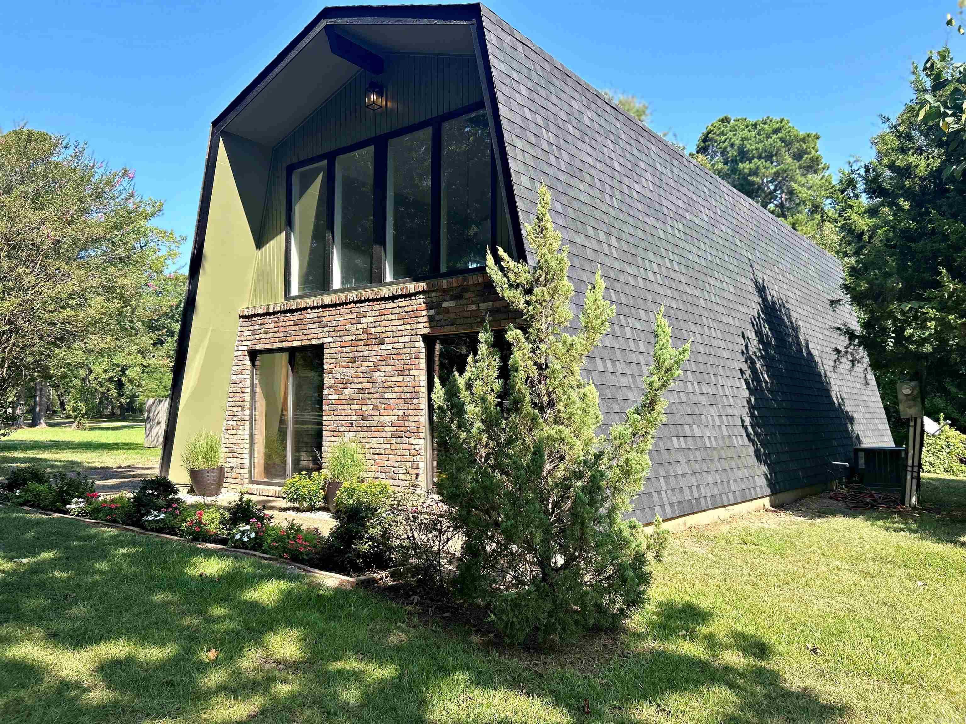 103 Stonegate Court