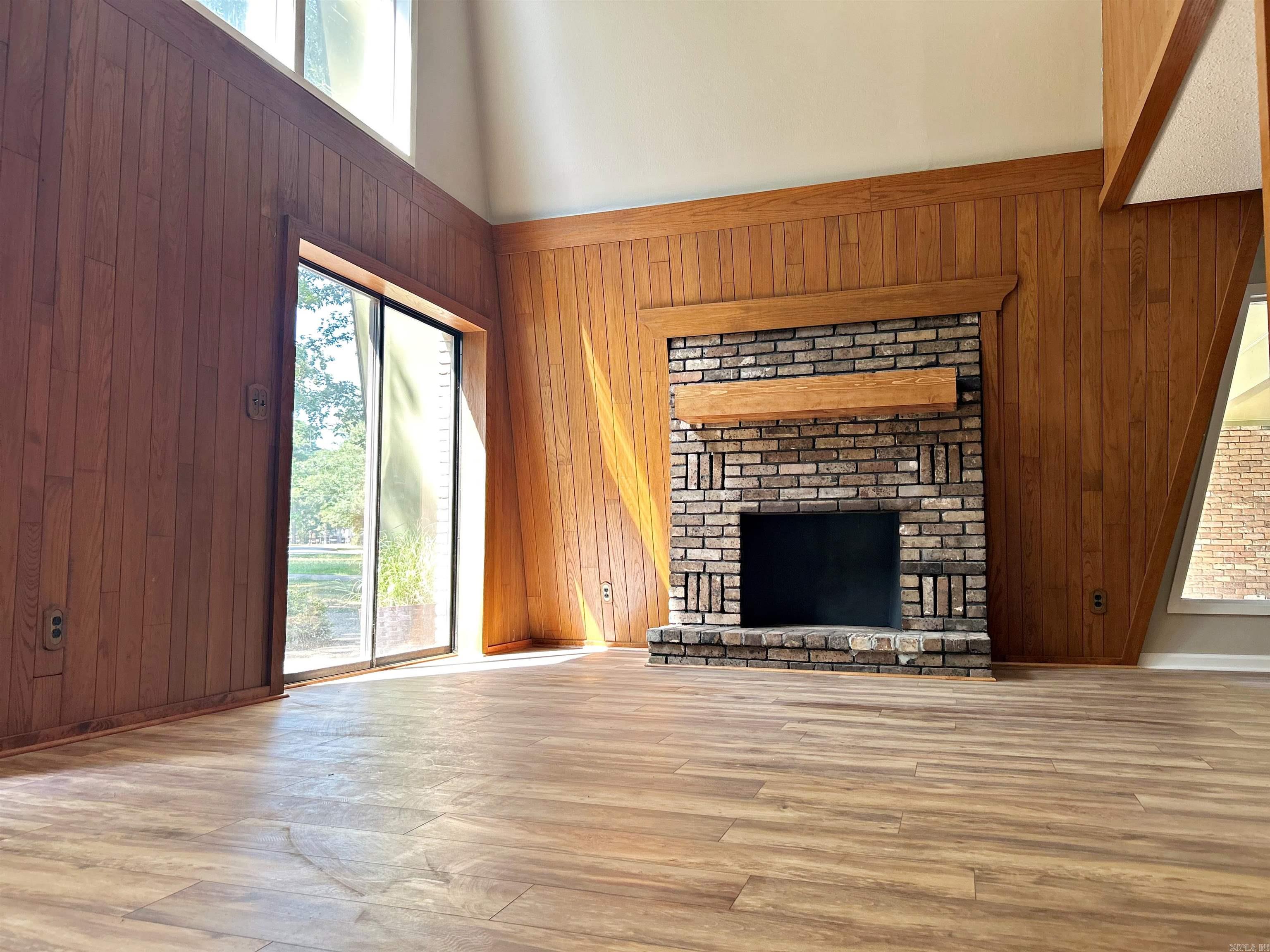 103 Stonegate Court