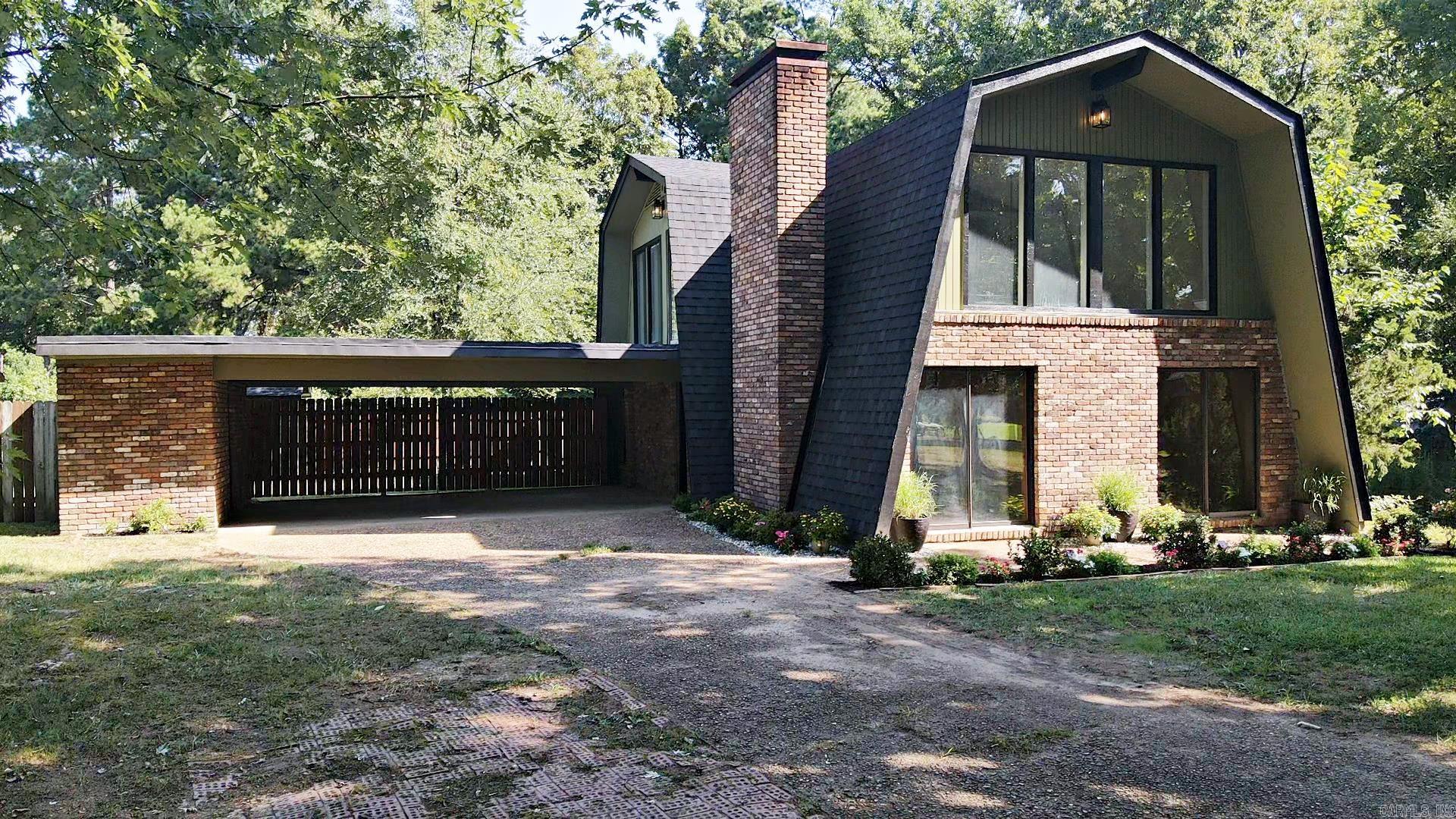 103 Stonegate Court