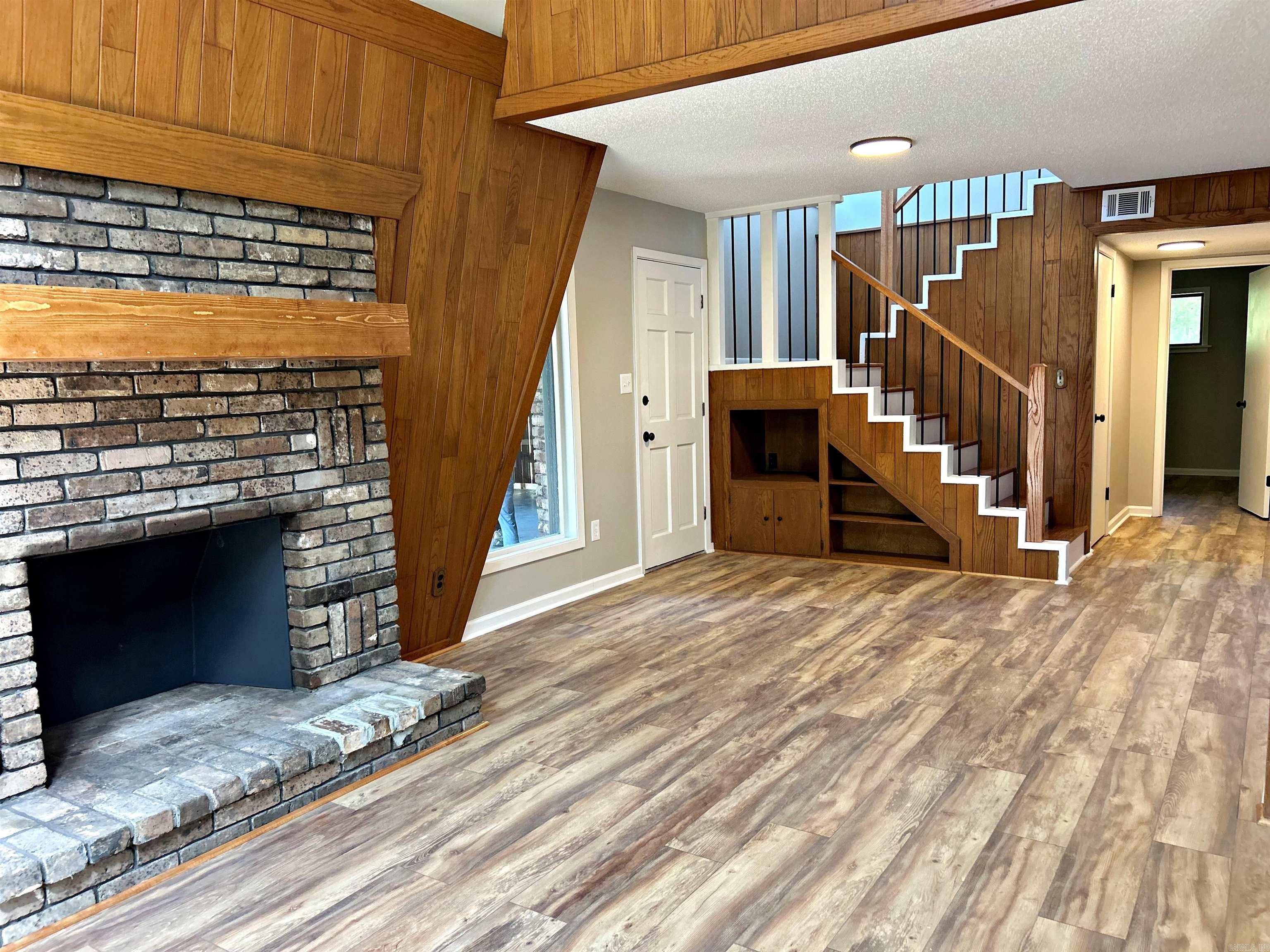 103 Stonegate Court