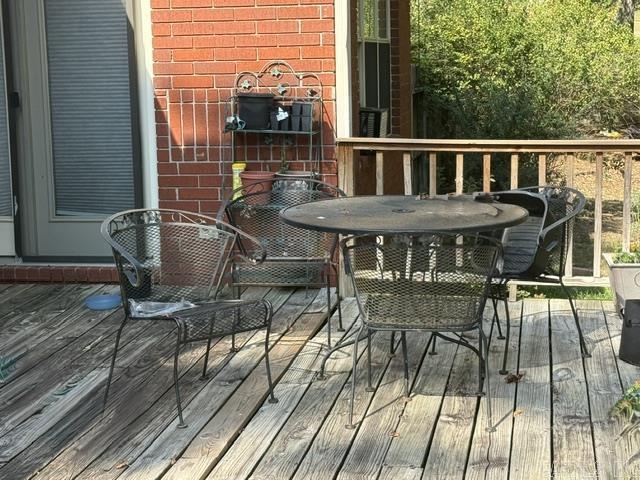 406 North Park Drive