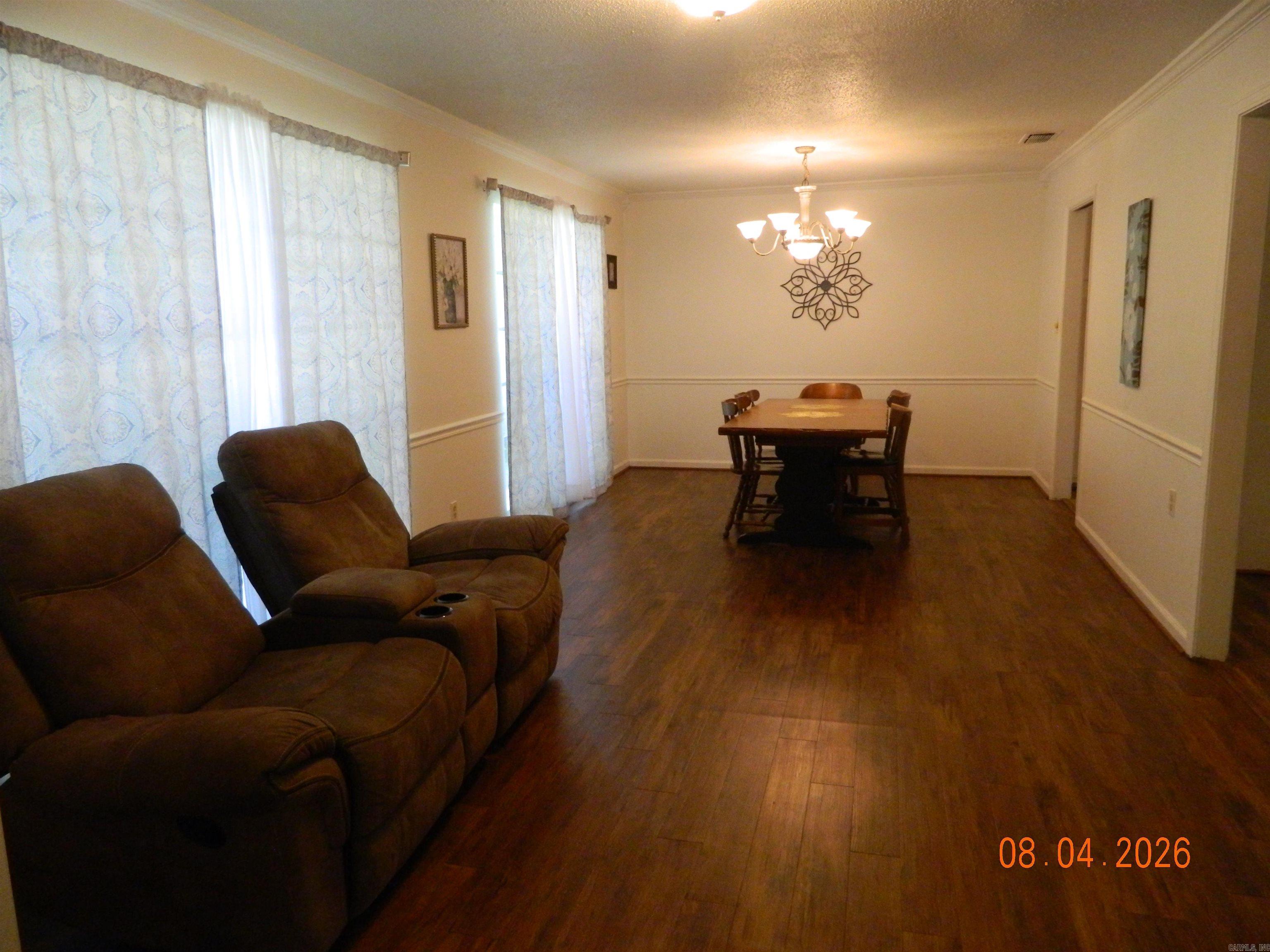 121 Leewood Drive