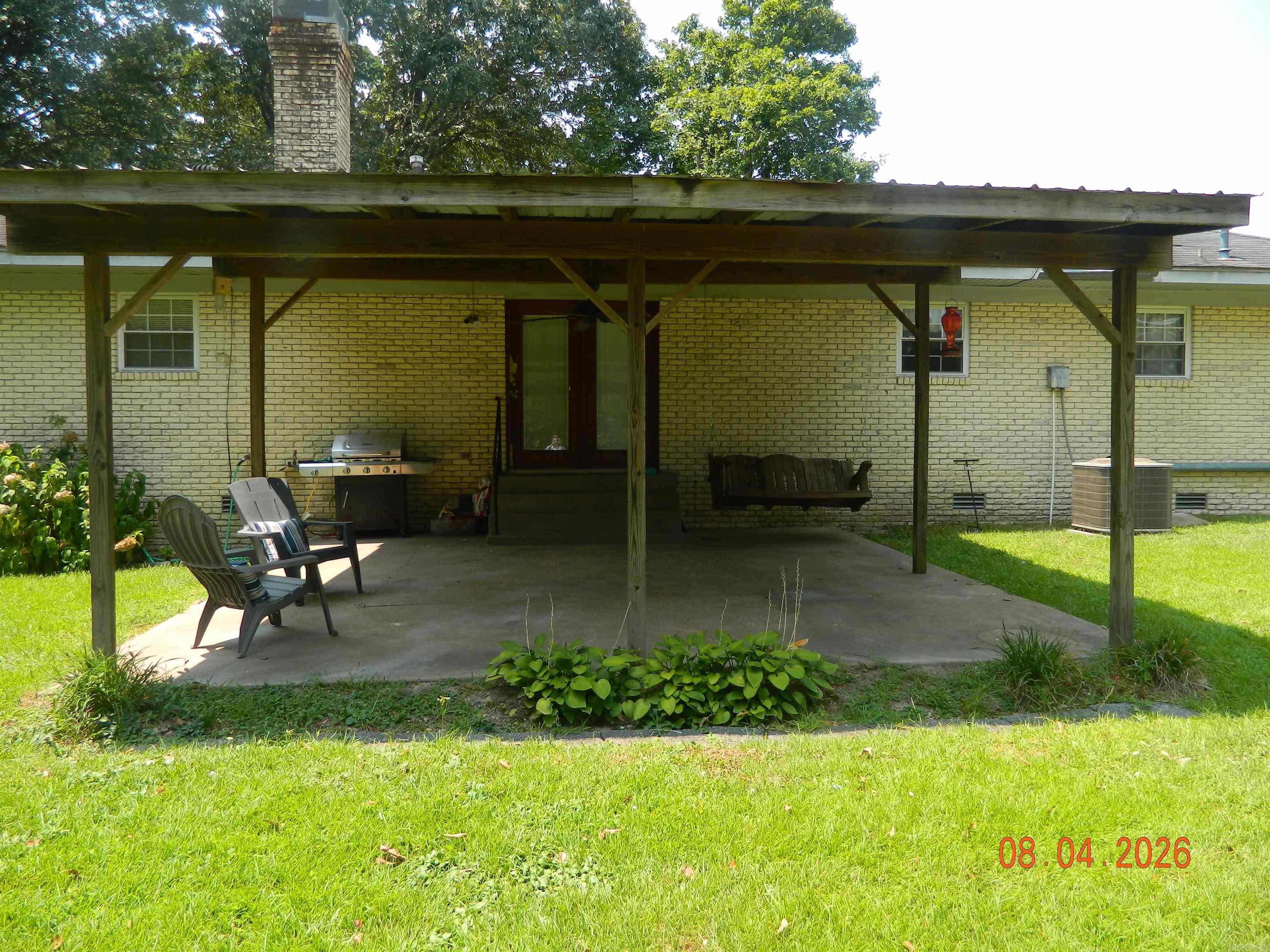 121 Leewood Drive