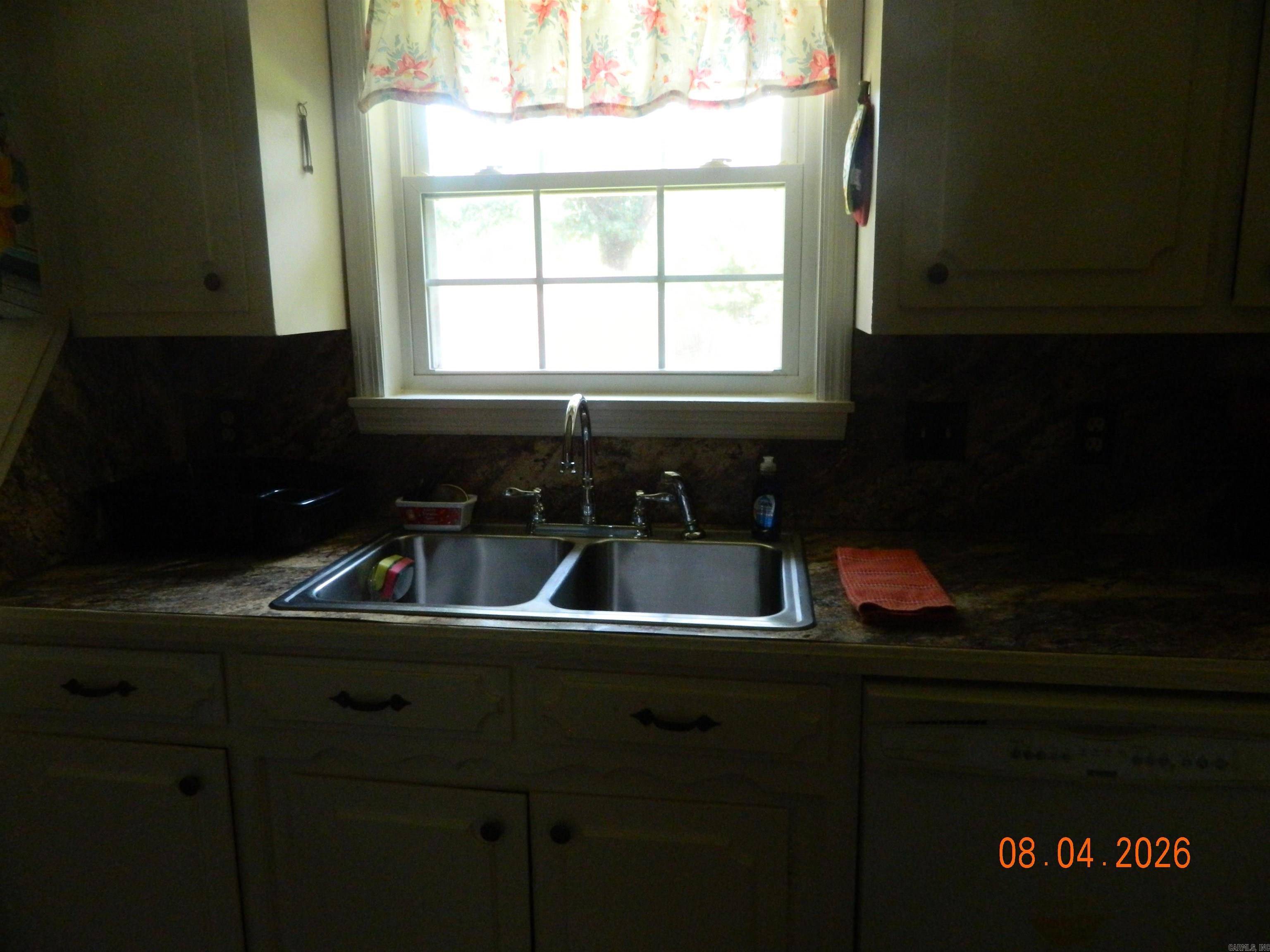 121 Leewood Drive