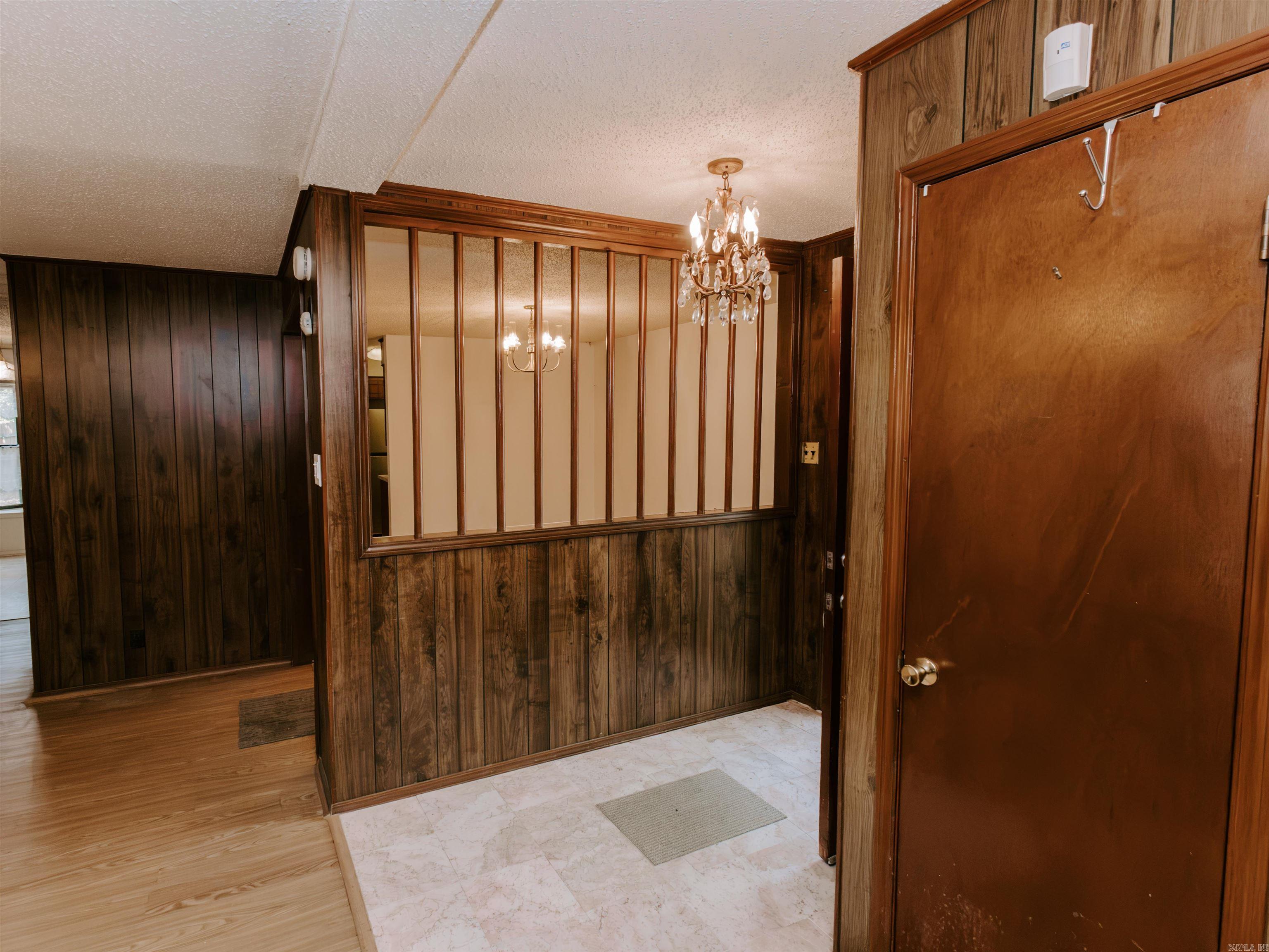 207 Brookhollow Court