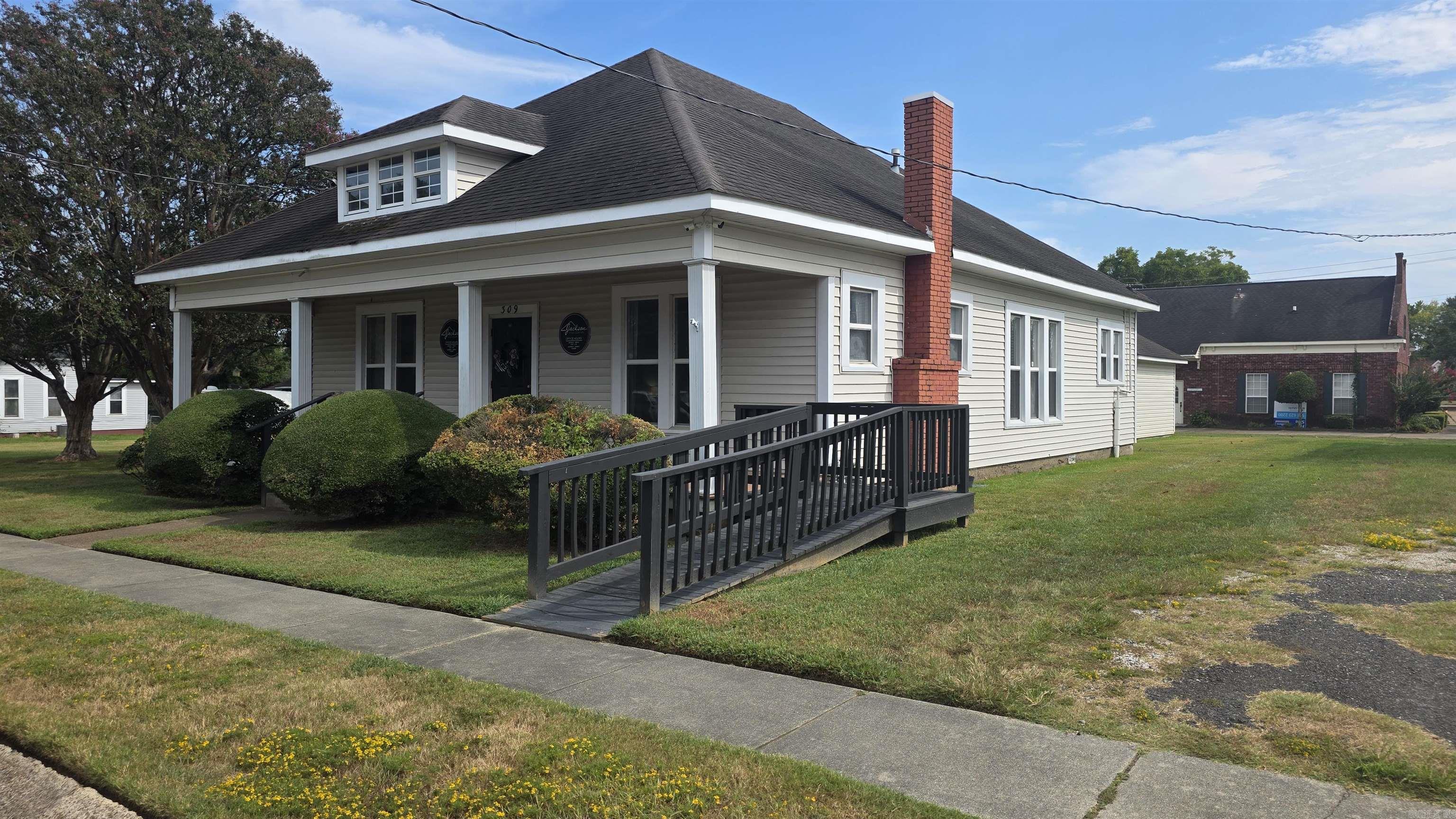 303 & 309 Main Street
