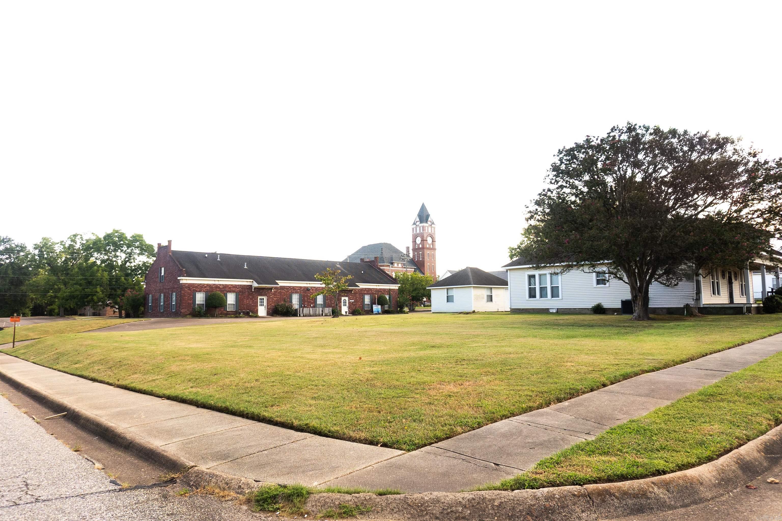303 & 309 Main Street