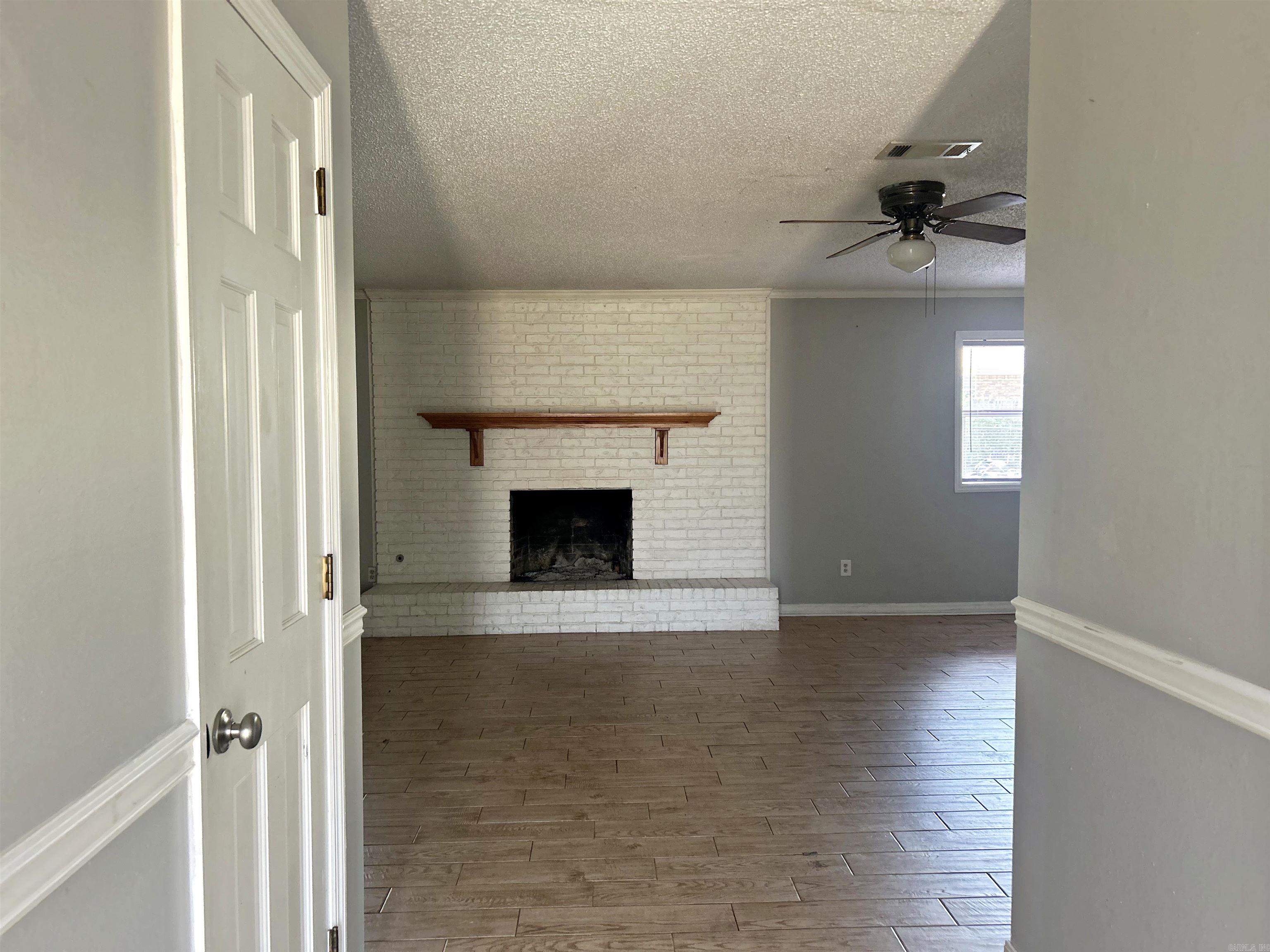 2707 Lynwood Drive