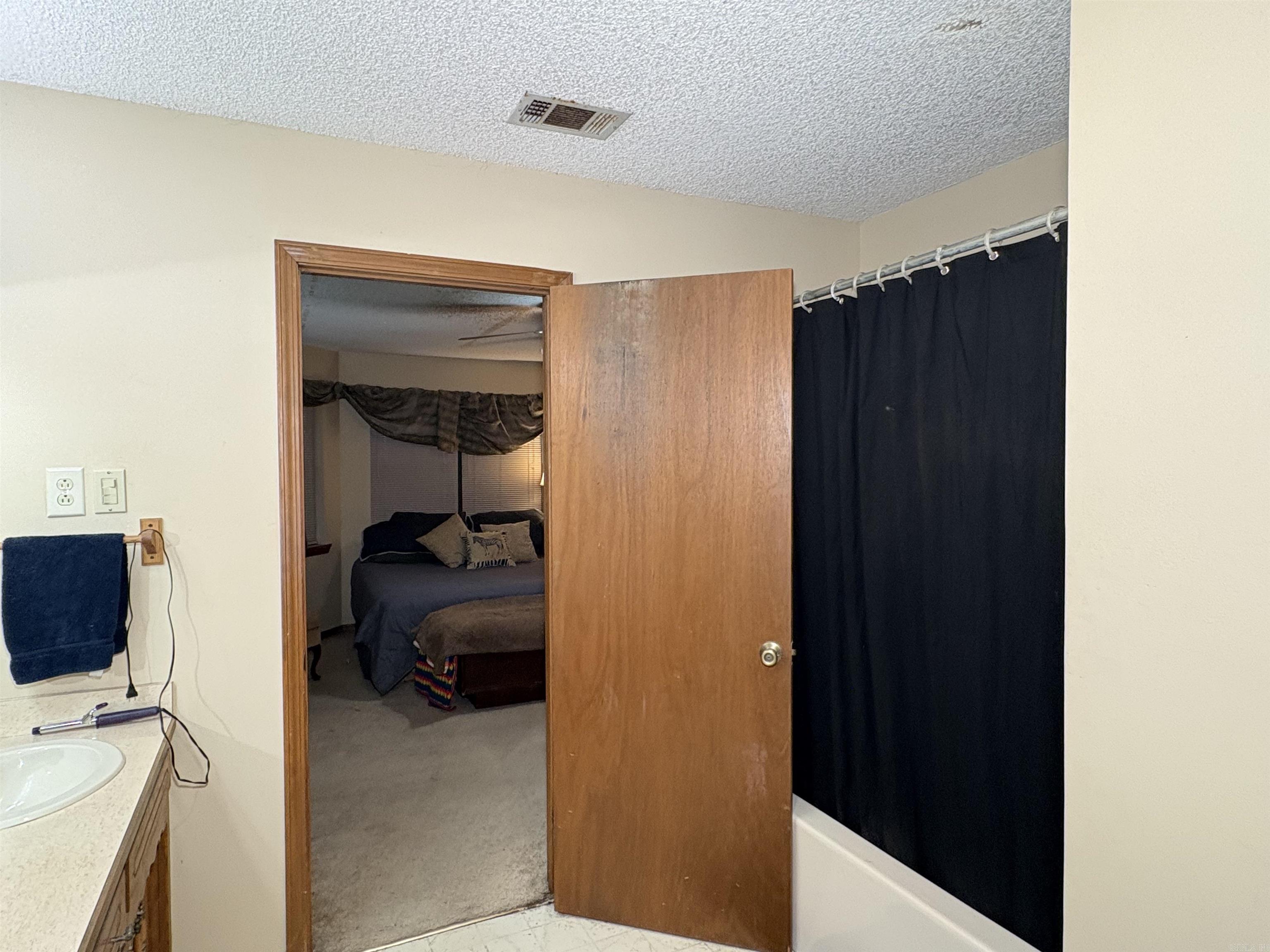 1440 Central Road