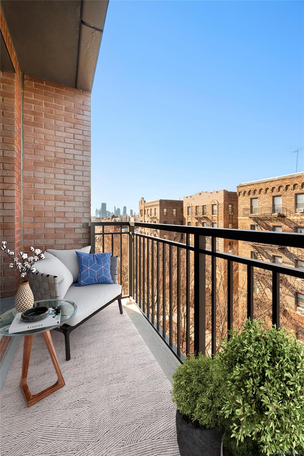 2815 35th Street Unit: 6A