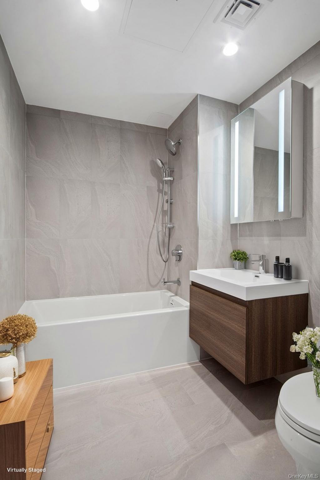 1433 31st Avenue Unit: 3L