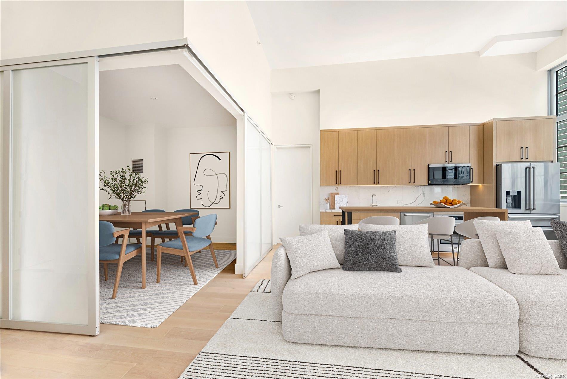 27-28 Thomson Avenue Unit: 500