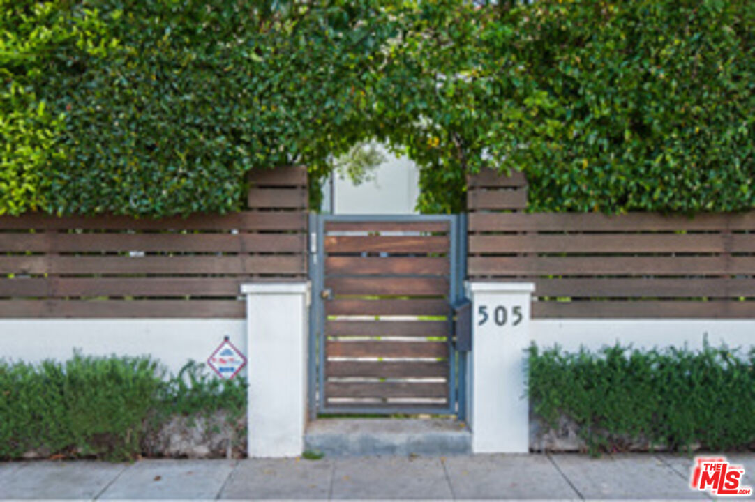 505 Moreno Ave