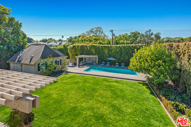 905 BEDFORD DR