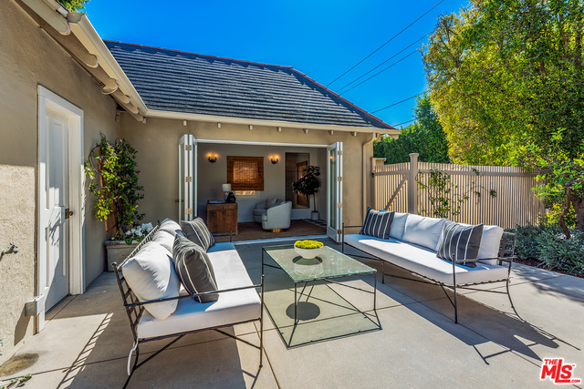 905 BEDFORD DR
