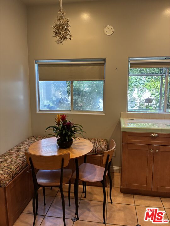 341 S Palm Dr Unit: Guesthouse