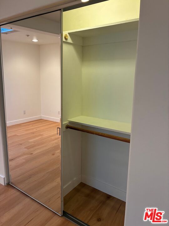 341 S Palm Dr Unit: Guesthouse