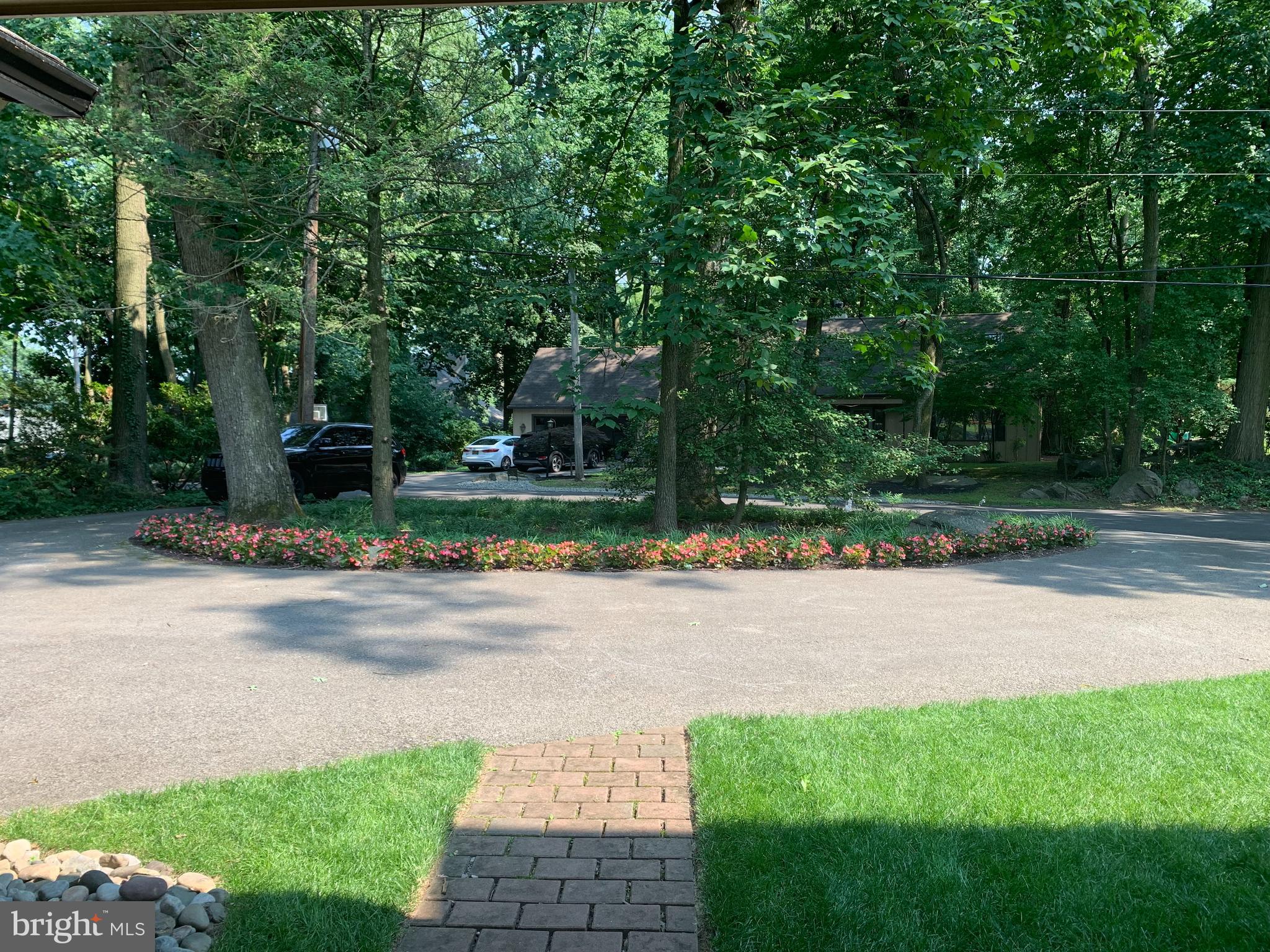 9 WOOD ROAD