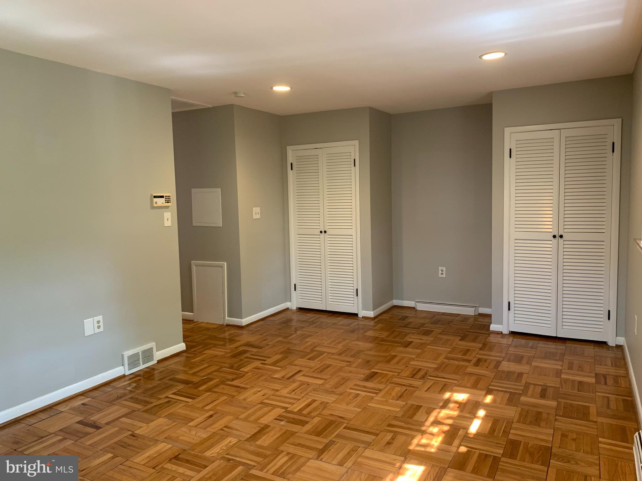 9 WOOD ROAD