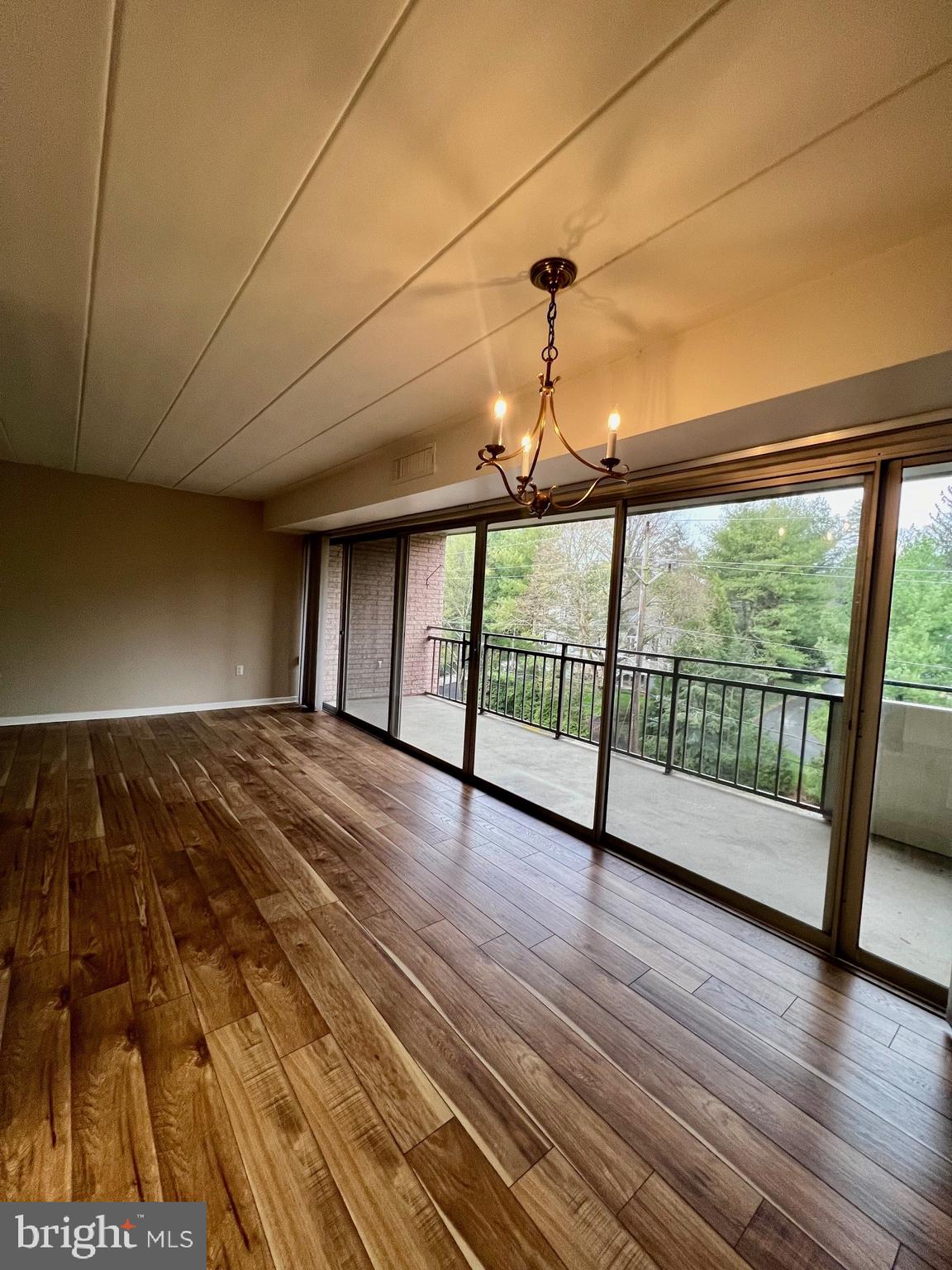 2304 RIDDLE AVENUE C403