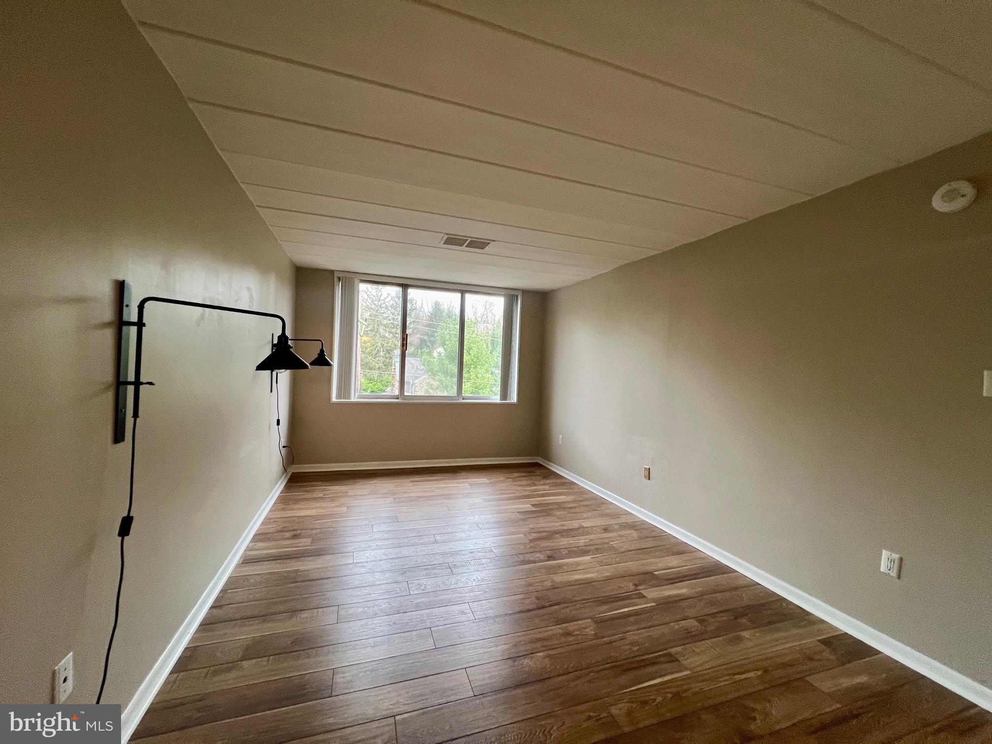 2304 RIDDLE AVENUE C403