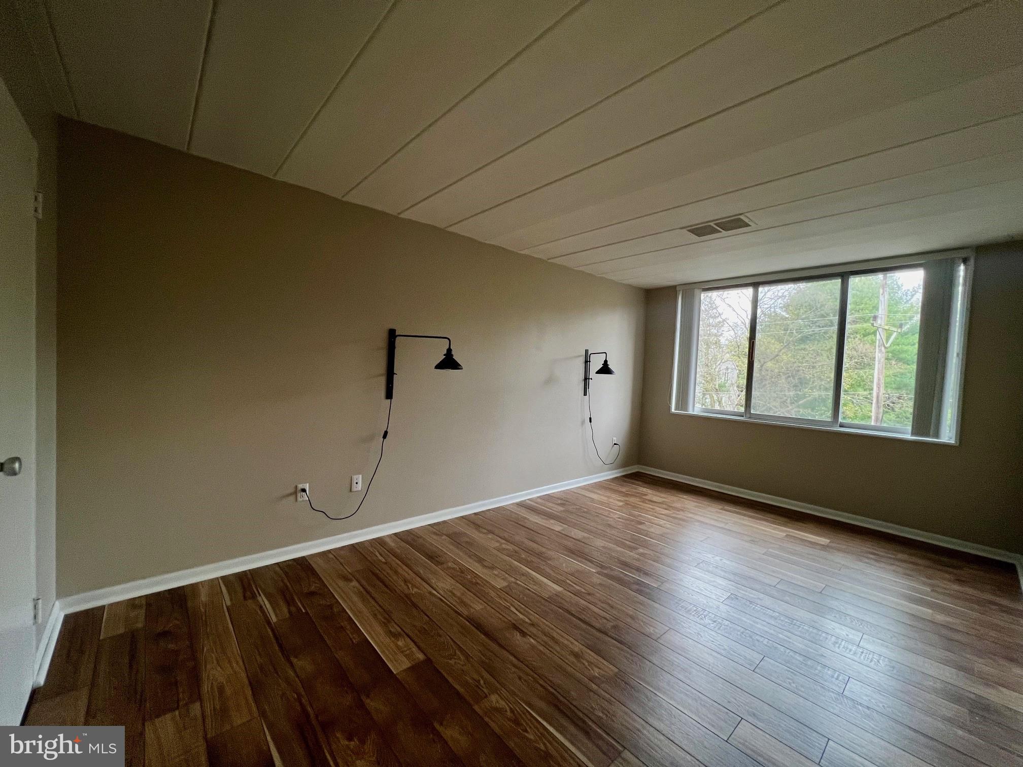 2304 RIDDLE AVENUE C403