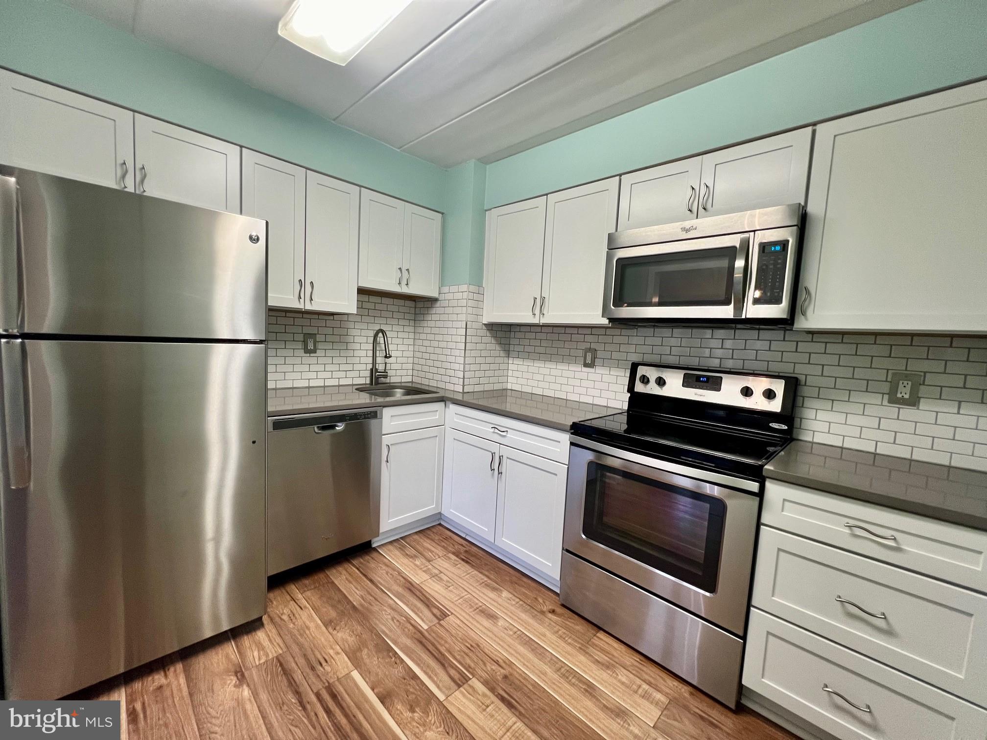 2304 RIDDLE AVENUE C403