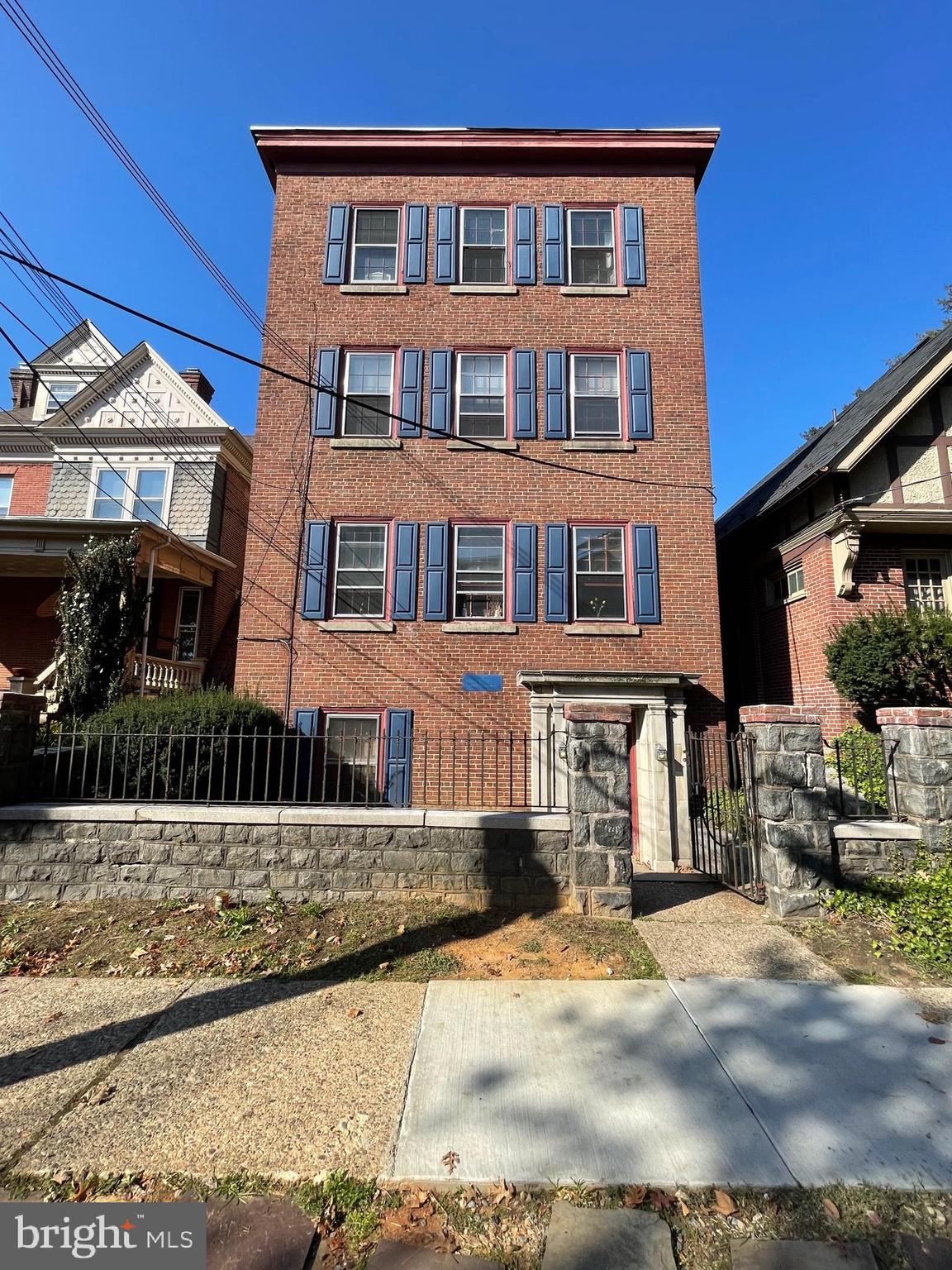 1303 N FRANKLIN STREET 2