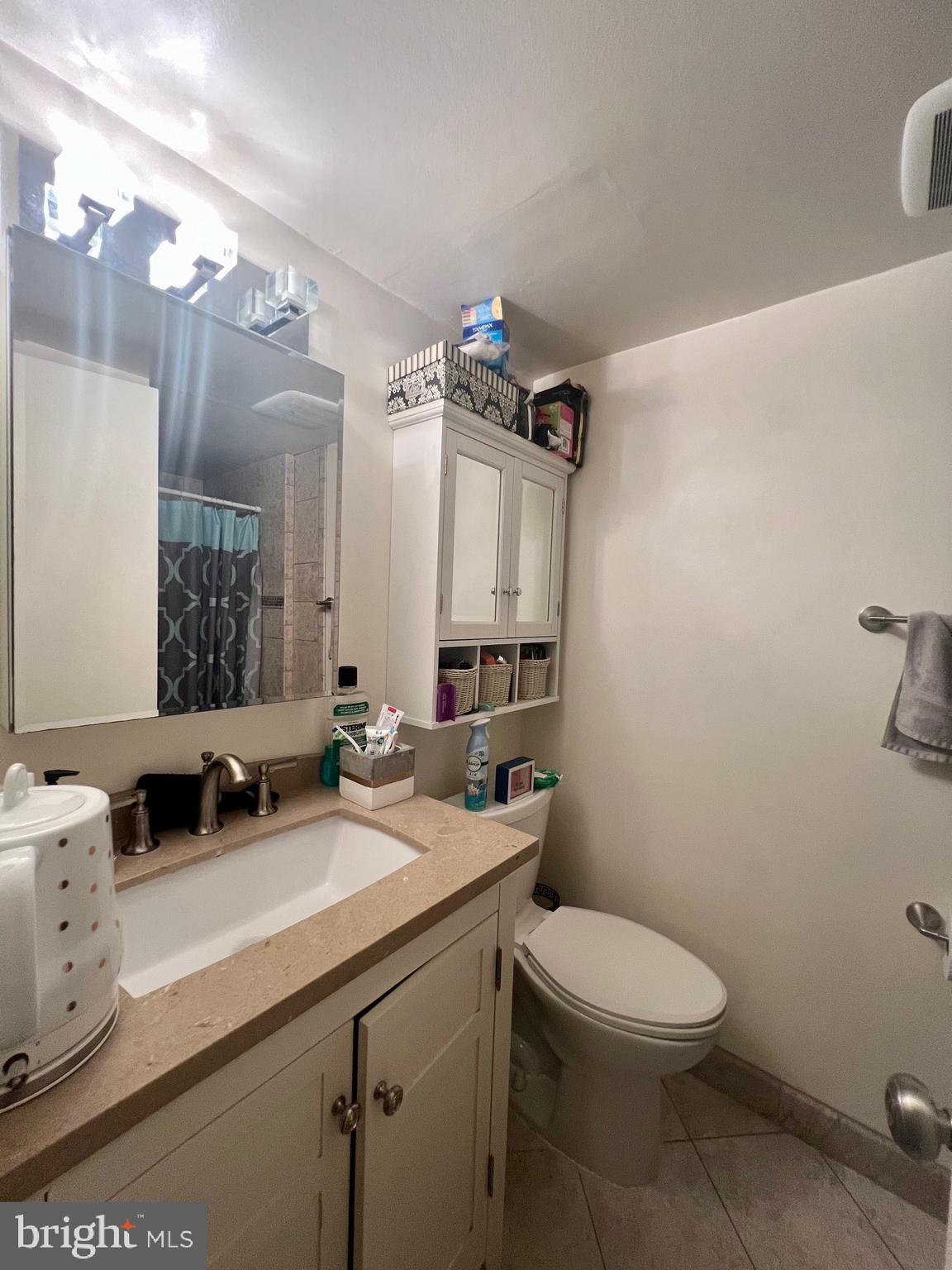 7 ROCKFORD ROAD J15