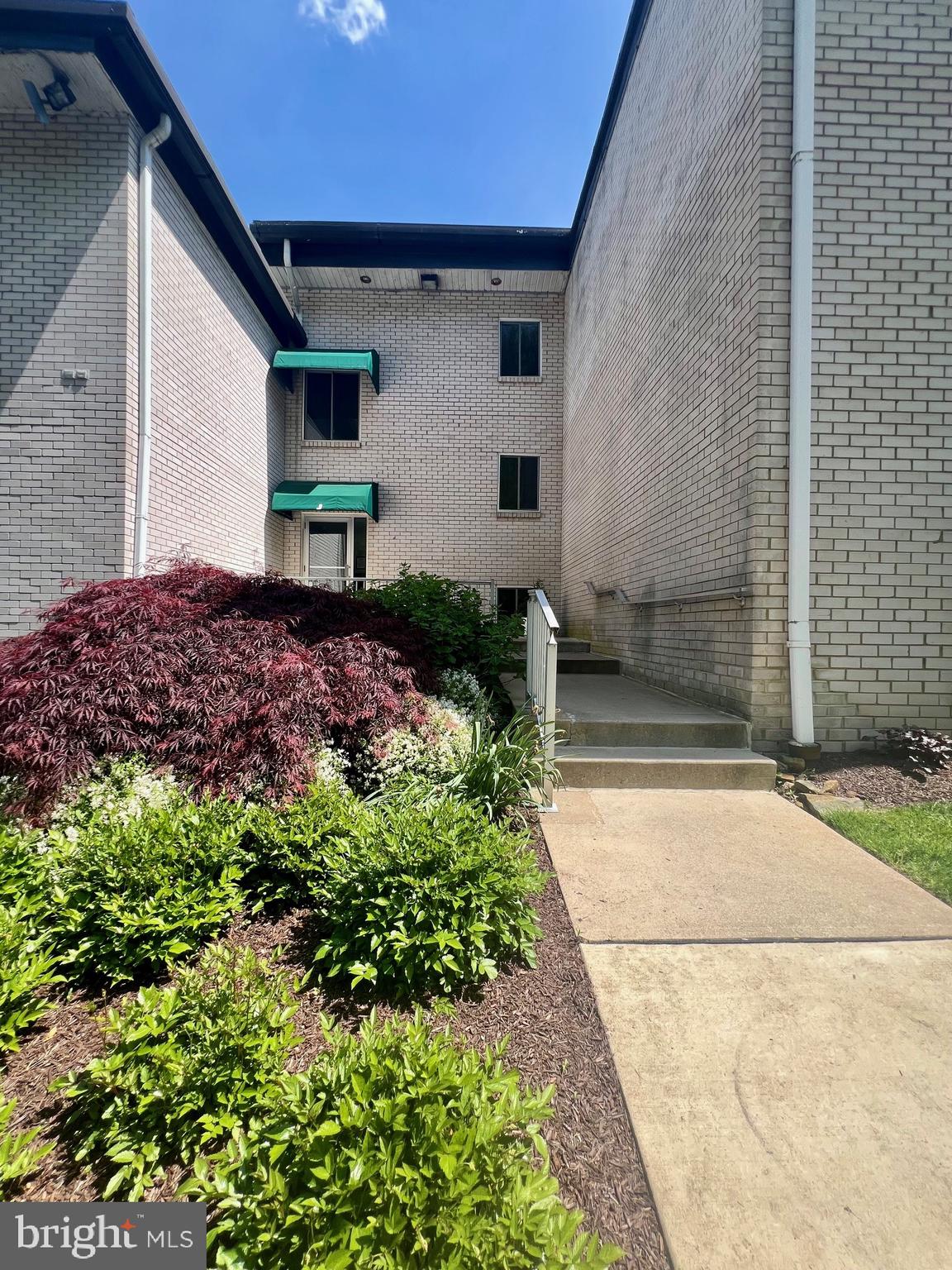 7 ROCKFORD ROAD J15