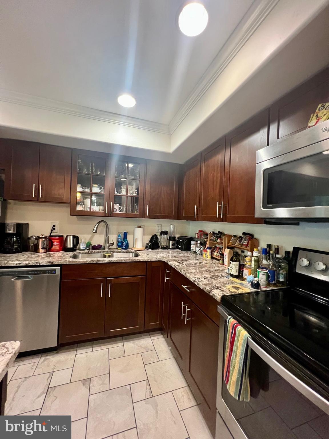 7 ROCKFORD ROAD J15