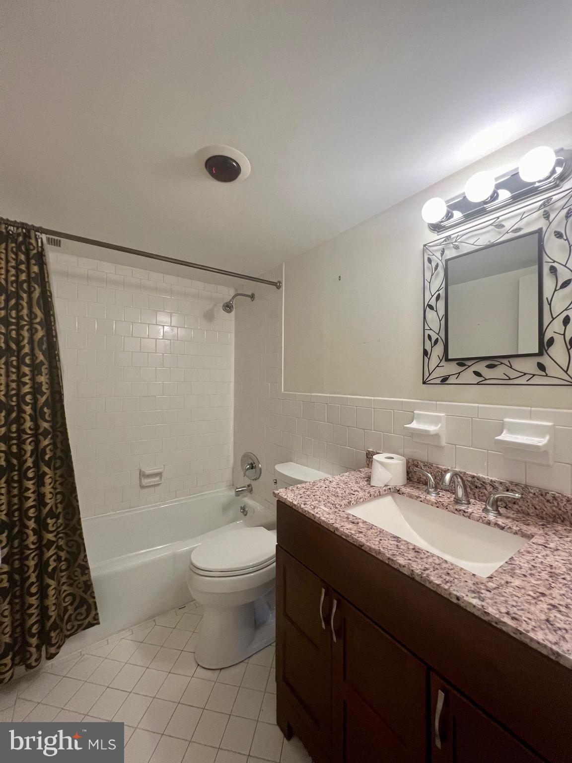 2302 RIDDLE AVENUE B307