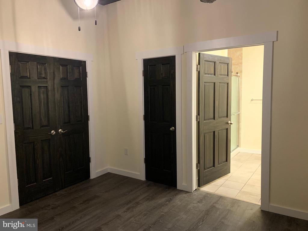 833 N MARKET STREET 201