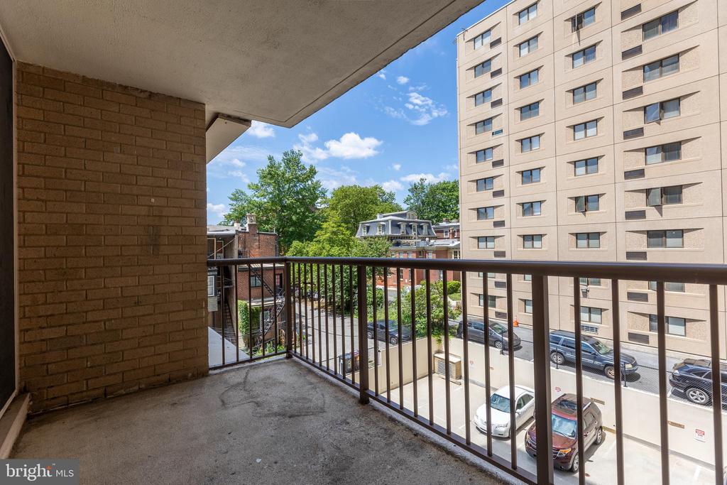 1301 N HARRISON STREET 401