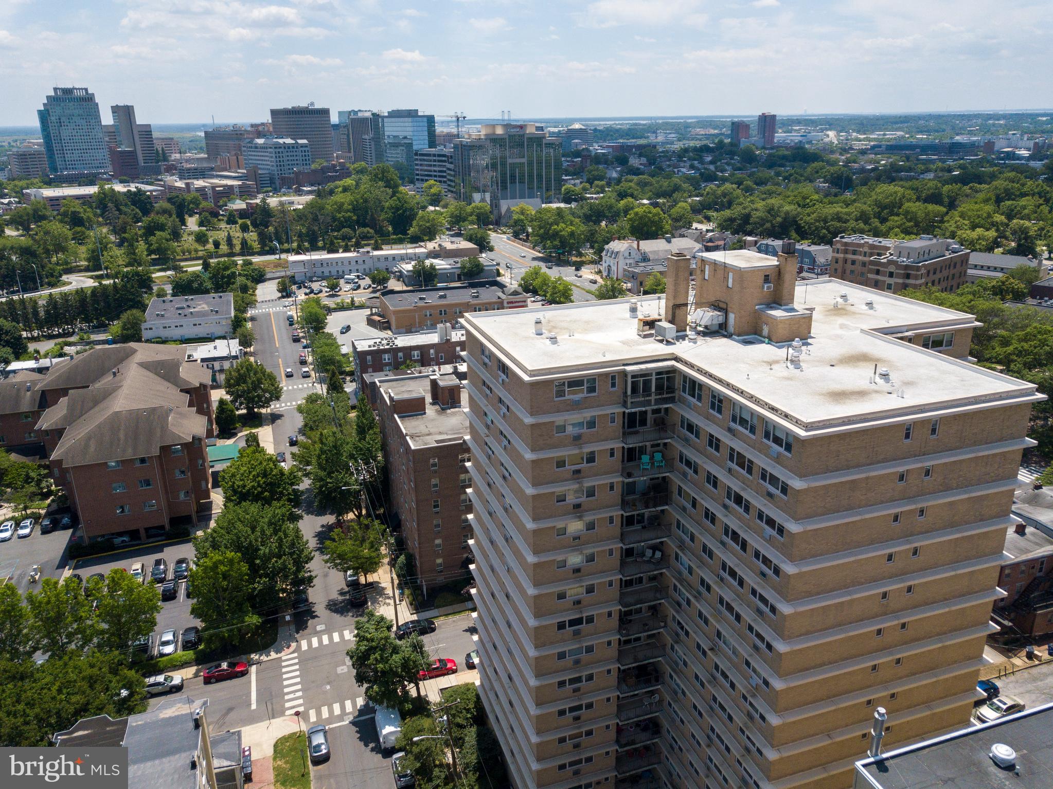 1301 N HARRISON STREET 401