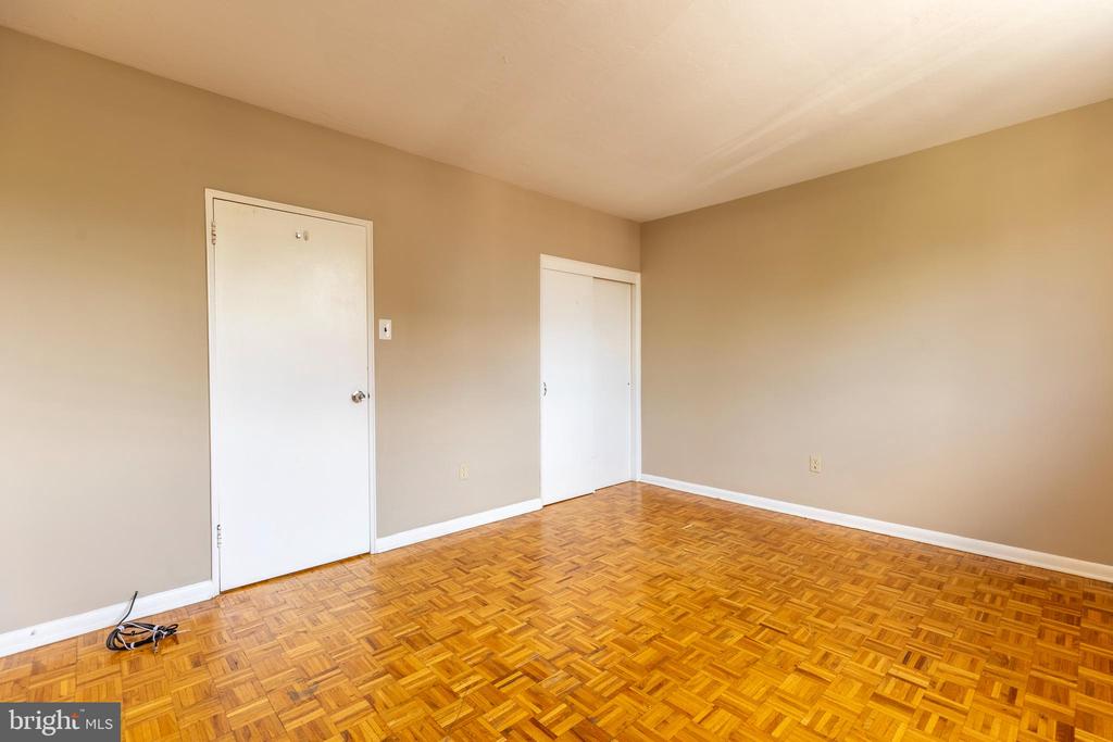 1301 N HARRISON STREET 401