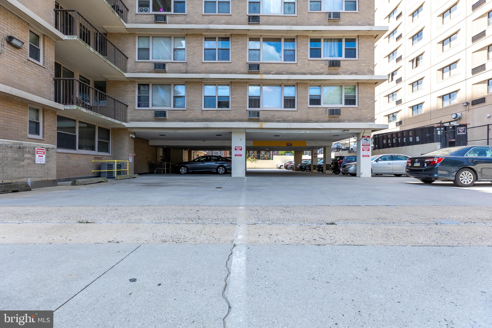 1301 N HARRISON STREET 401