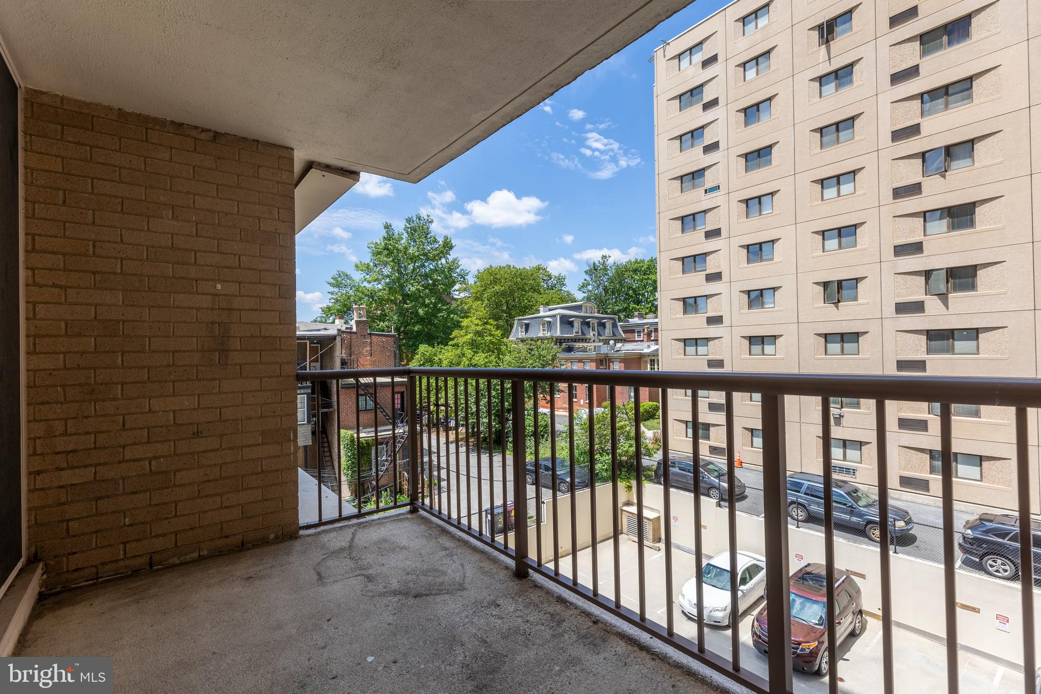 1301 N HARRISON STREET 401