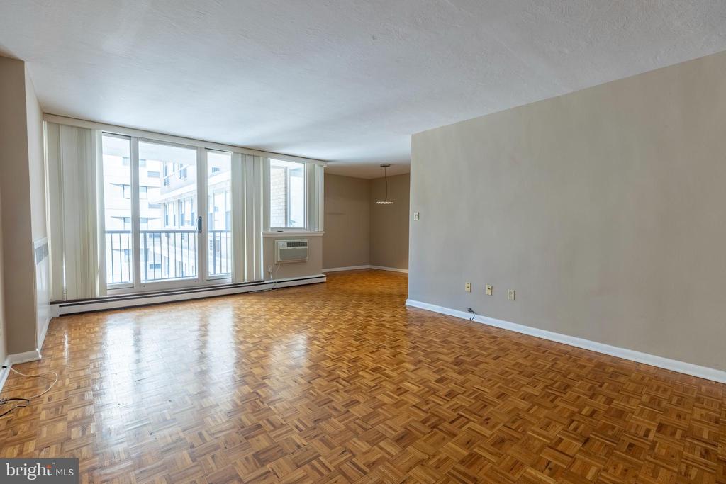 1301 N HARRISON STREET 401